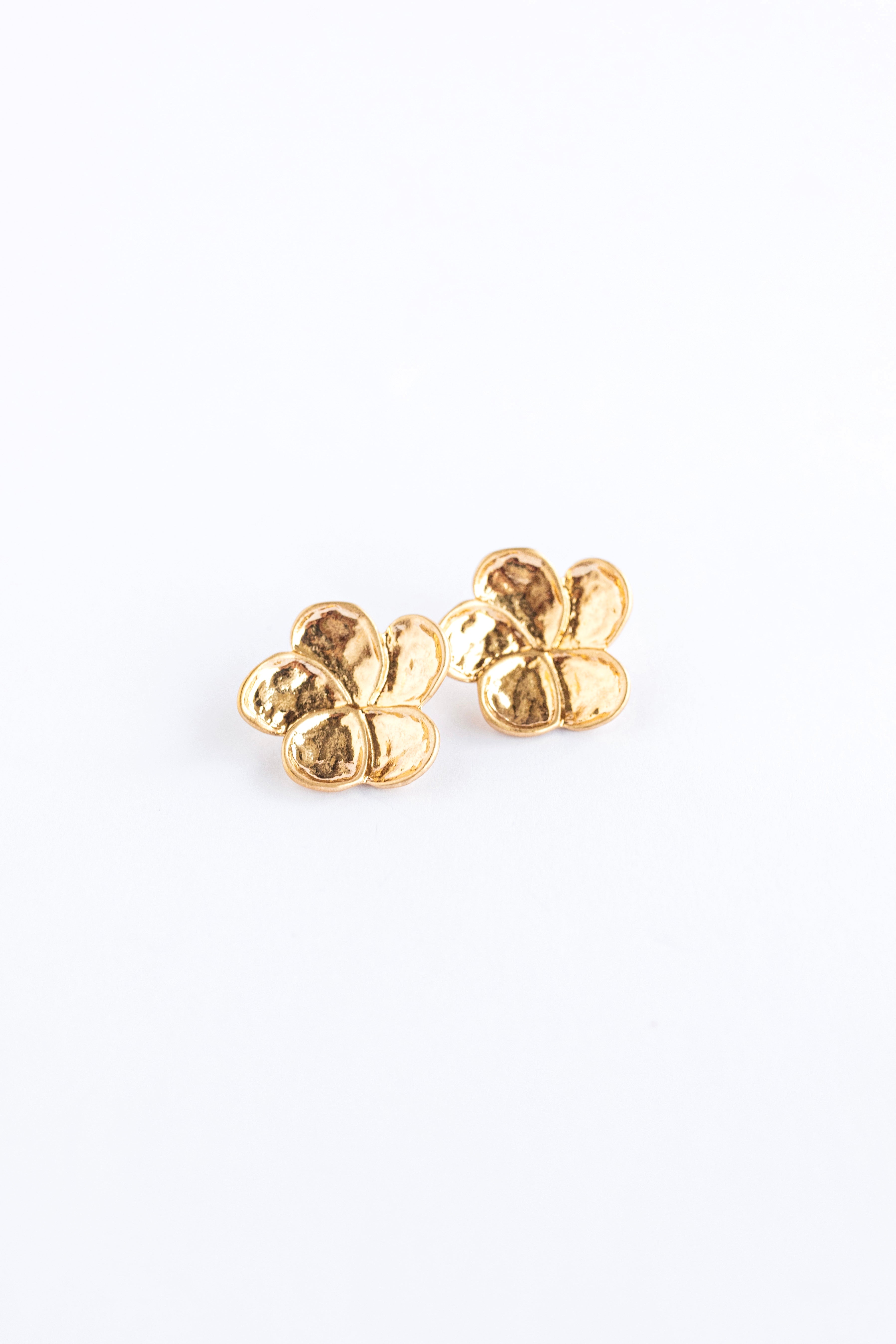 EAR RINGS