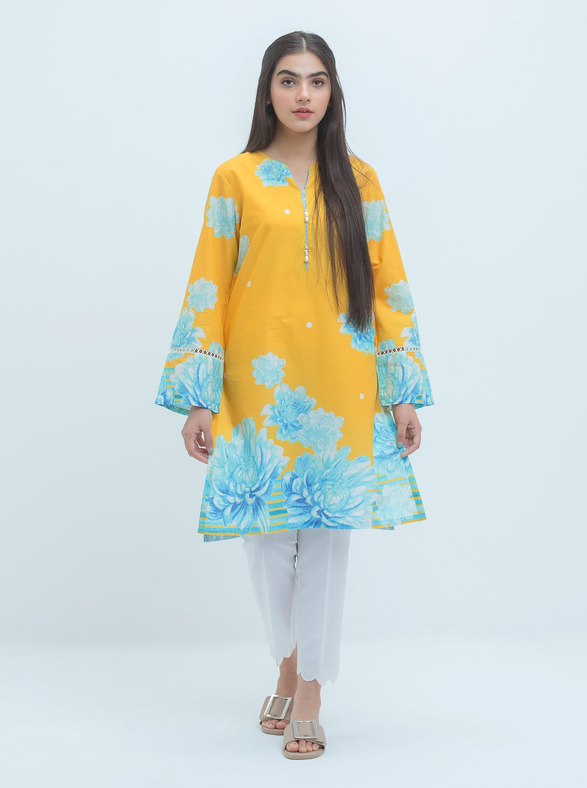 SS25DA-2755 SKY BLUE HAND EMBELLISHED KAFTAN