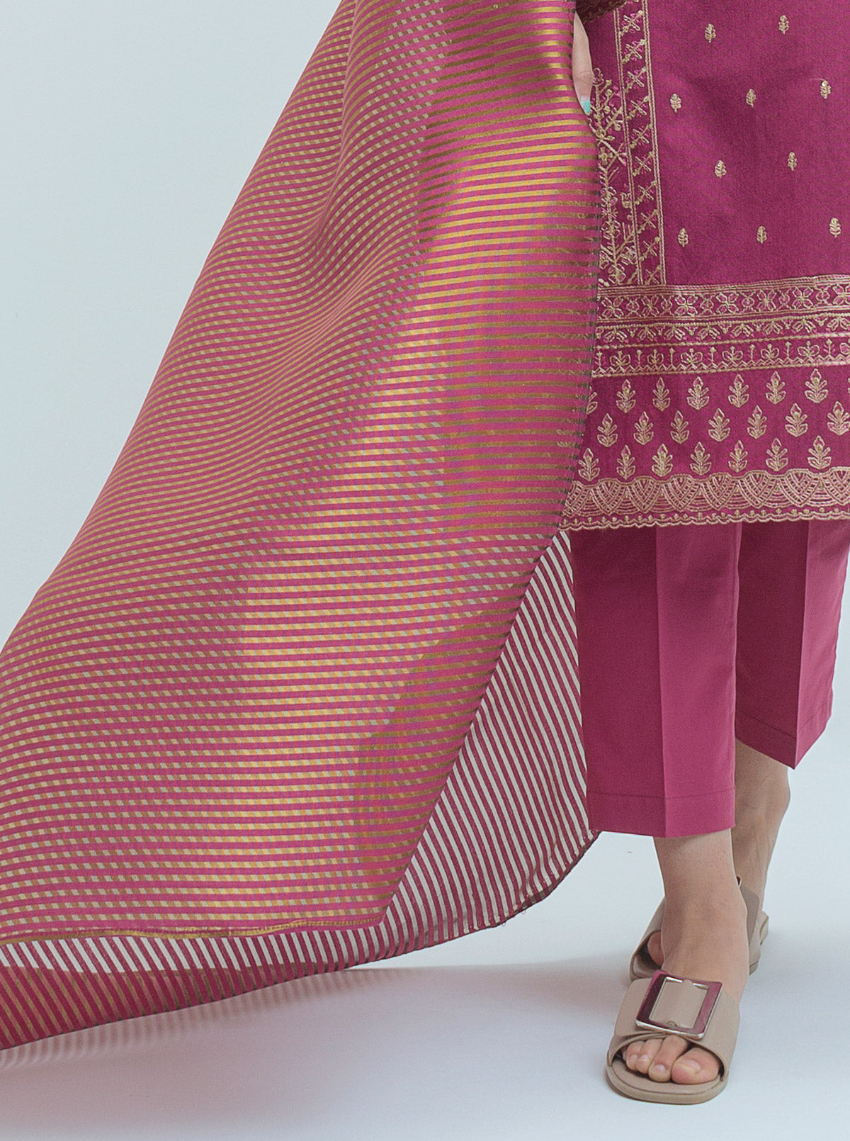SS25DA-2767   SKY BLUE  2PCS  EMBROIDERED KURTA WITH TROUSER