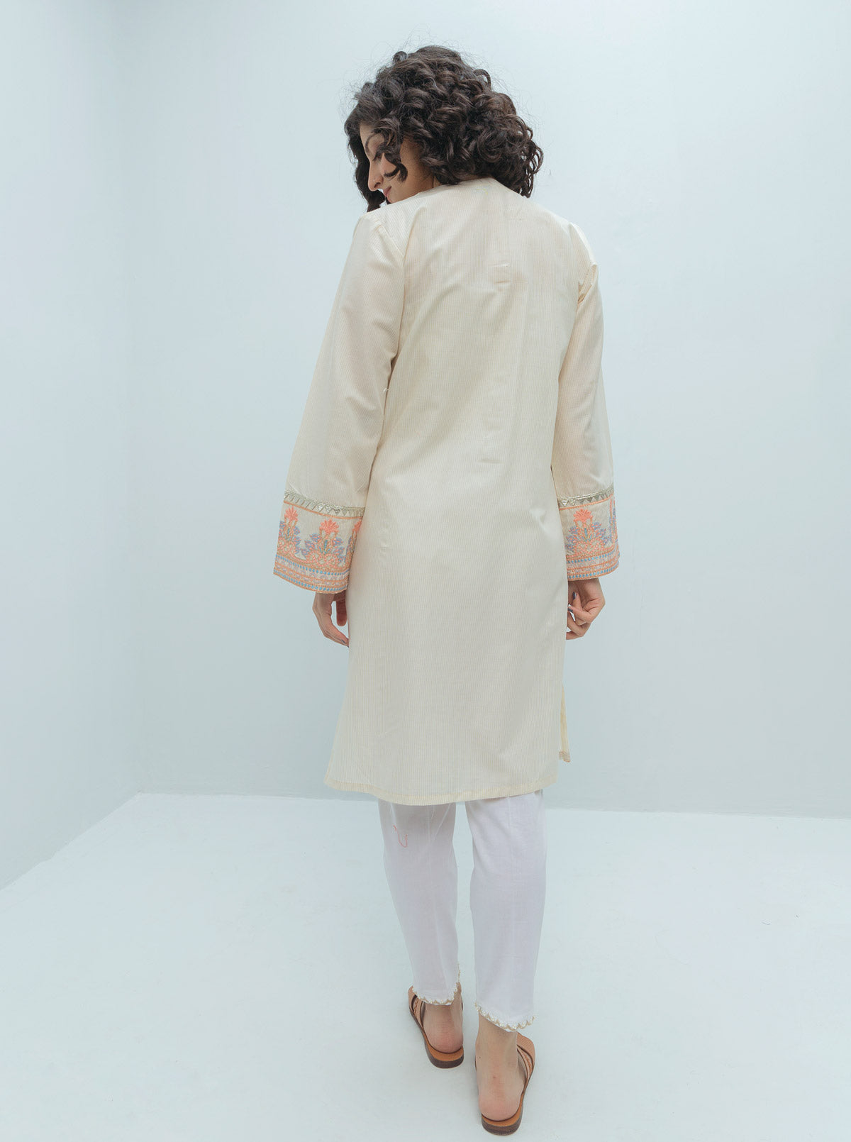 Embroidered Lawn Shirt (Pret)
