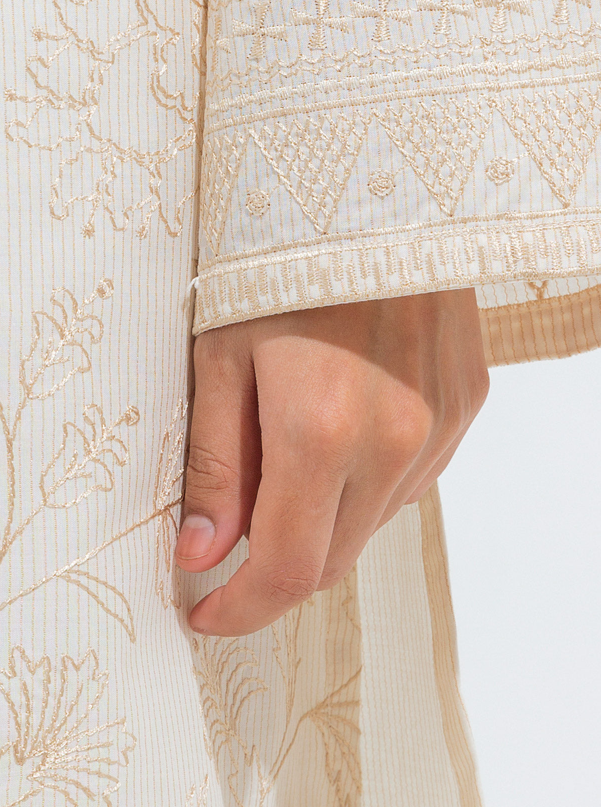 Embroidered Lawn Shirt (Pret)
