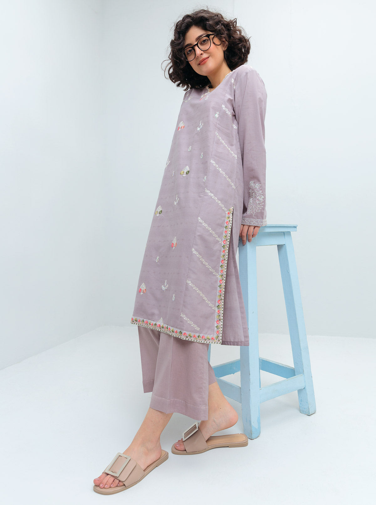 EMBROIDERED SHIRT