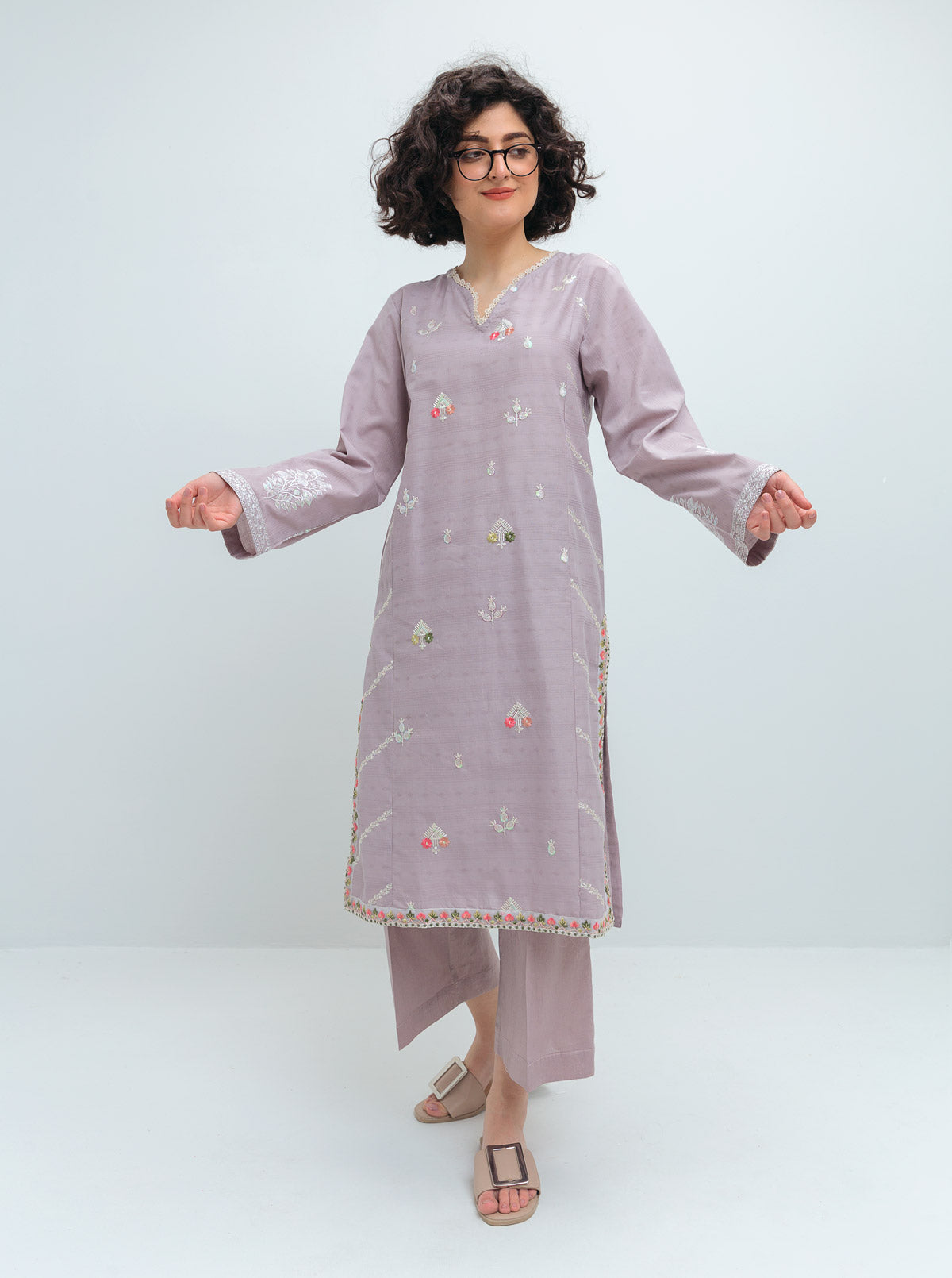EMBROIDERED SHIRT