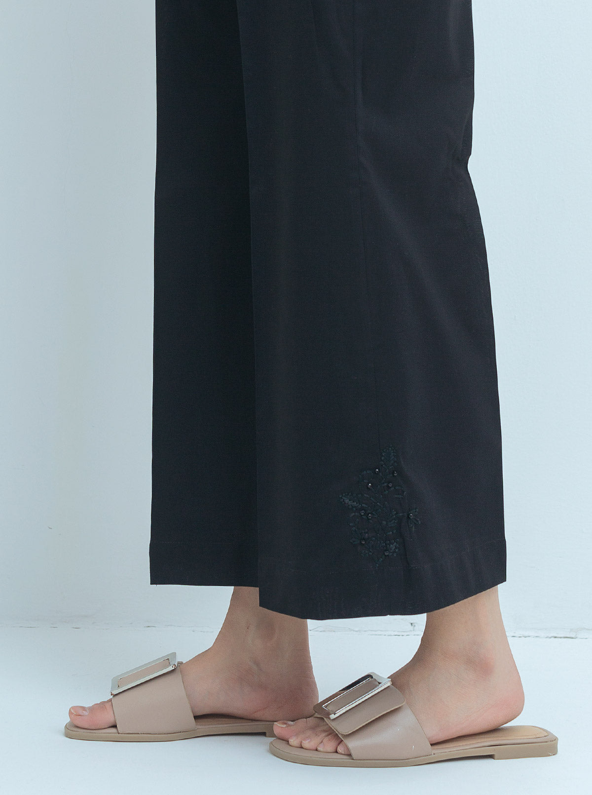 BASIC SLACK PANTS