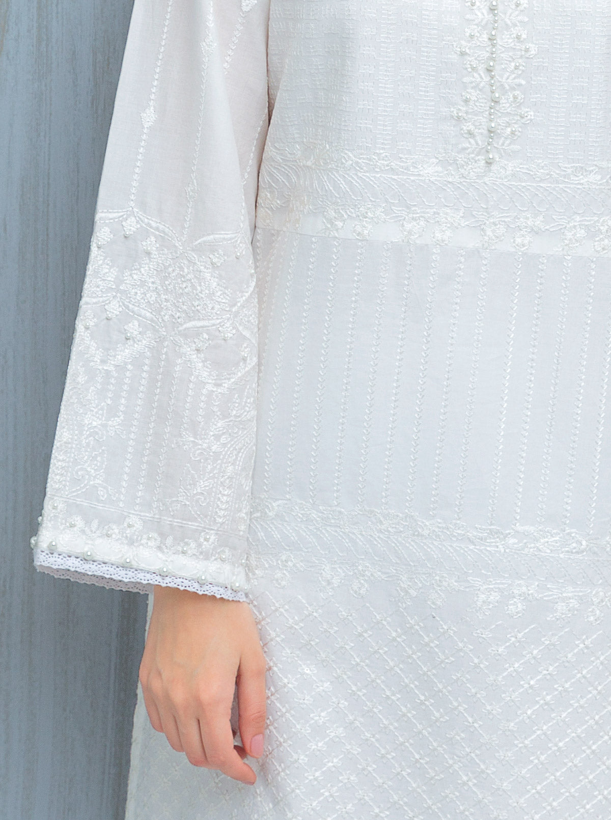 EMBROIDERED SHIRT