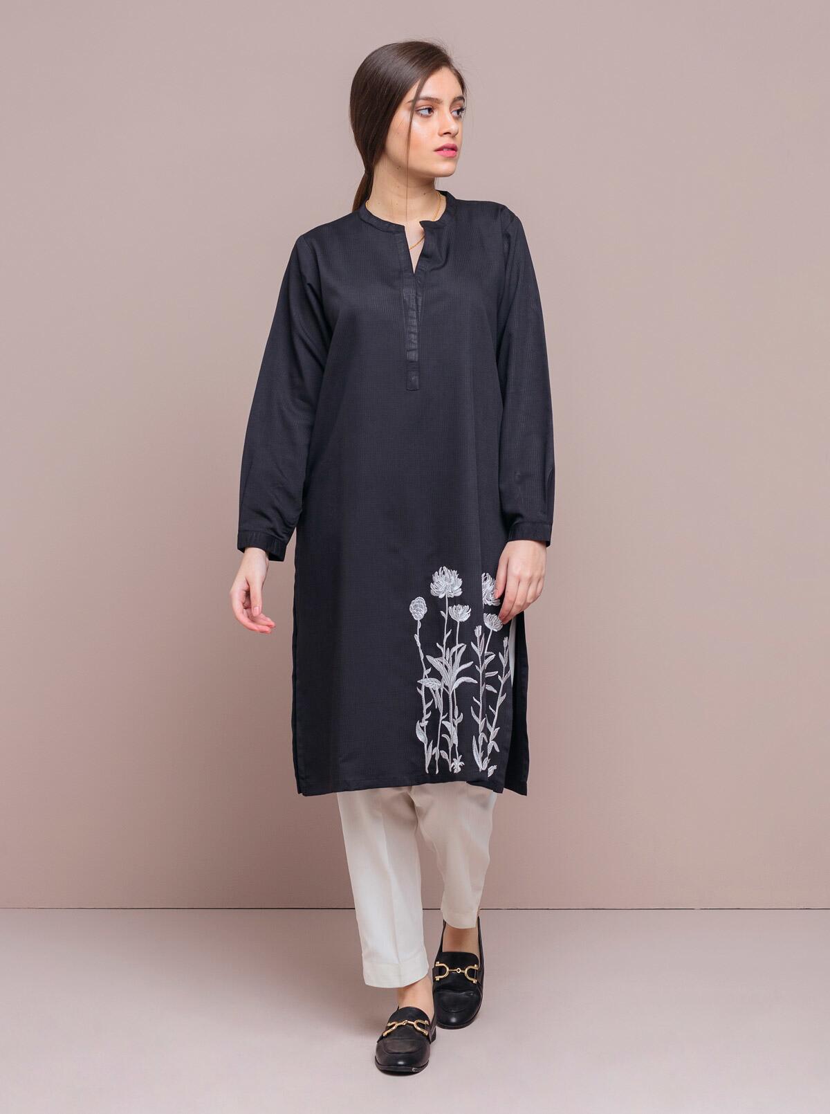 AJZB-05 EMBROIDERED CAMBRIC 3 PCS