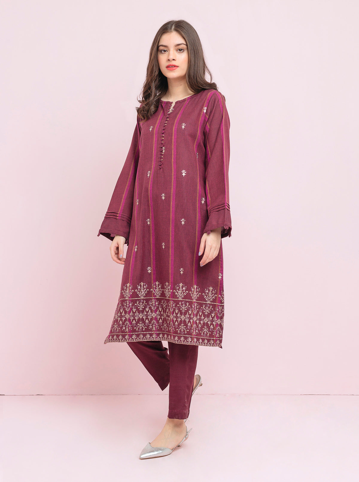 DA-1311 OFF-WHITE EMBROIDERED KURTA