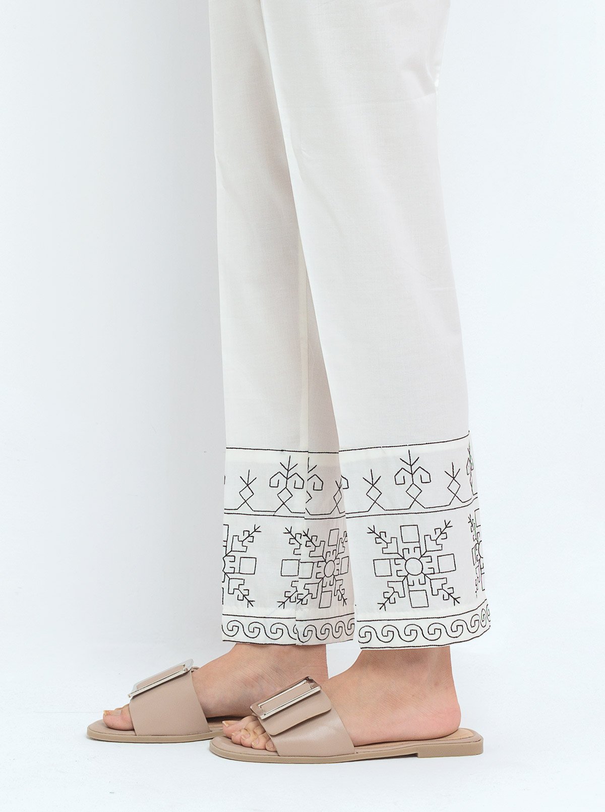 EMBROIDERED STRAIGTH PANTS