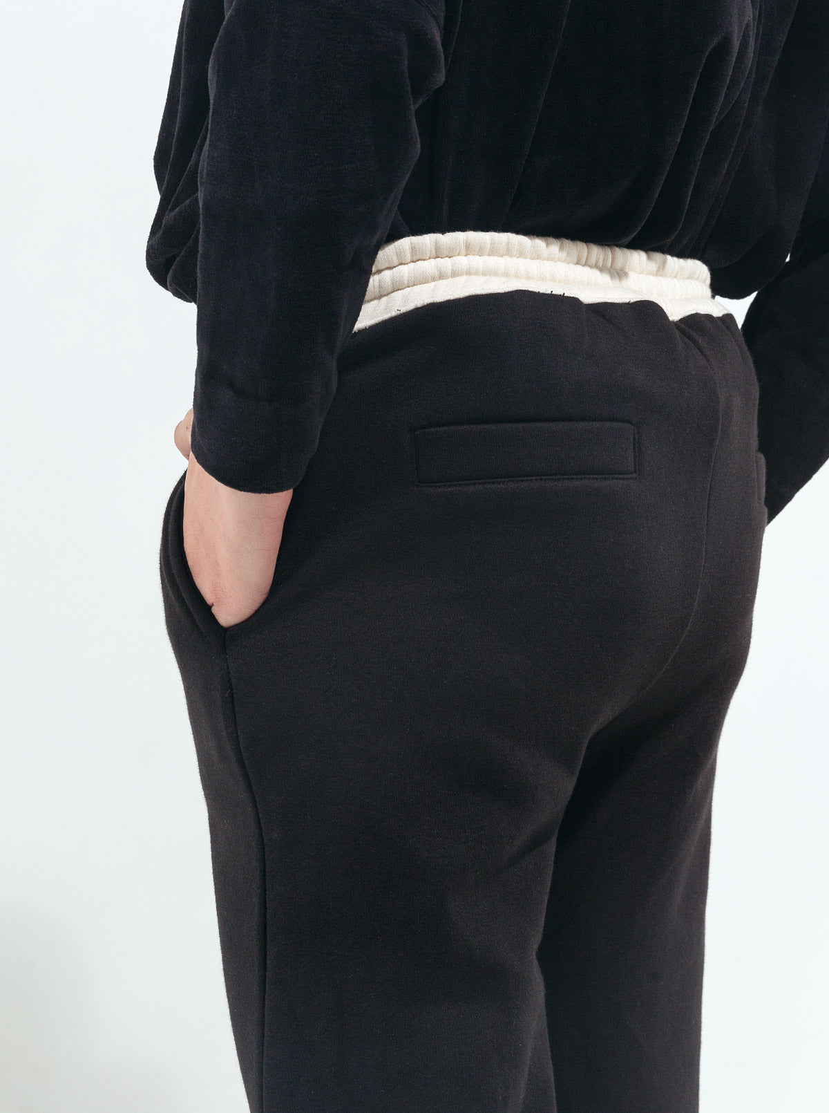 Black Contrast Waist-Belt Fleece Pants