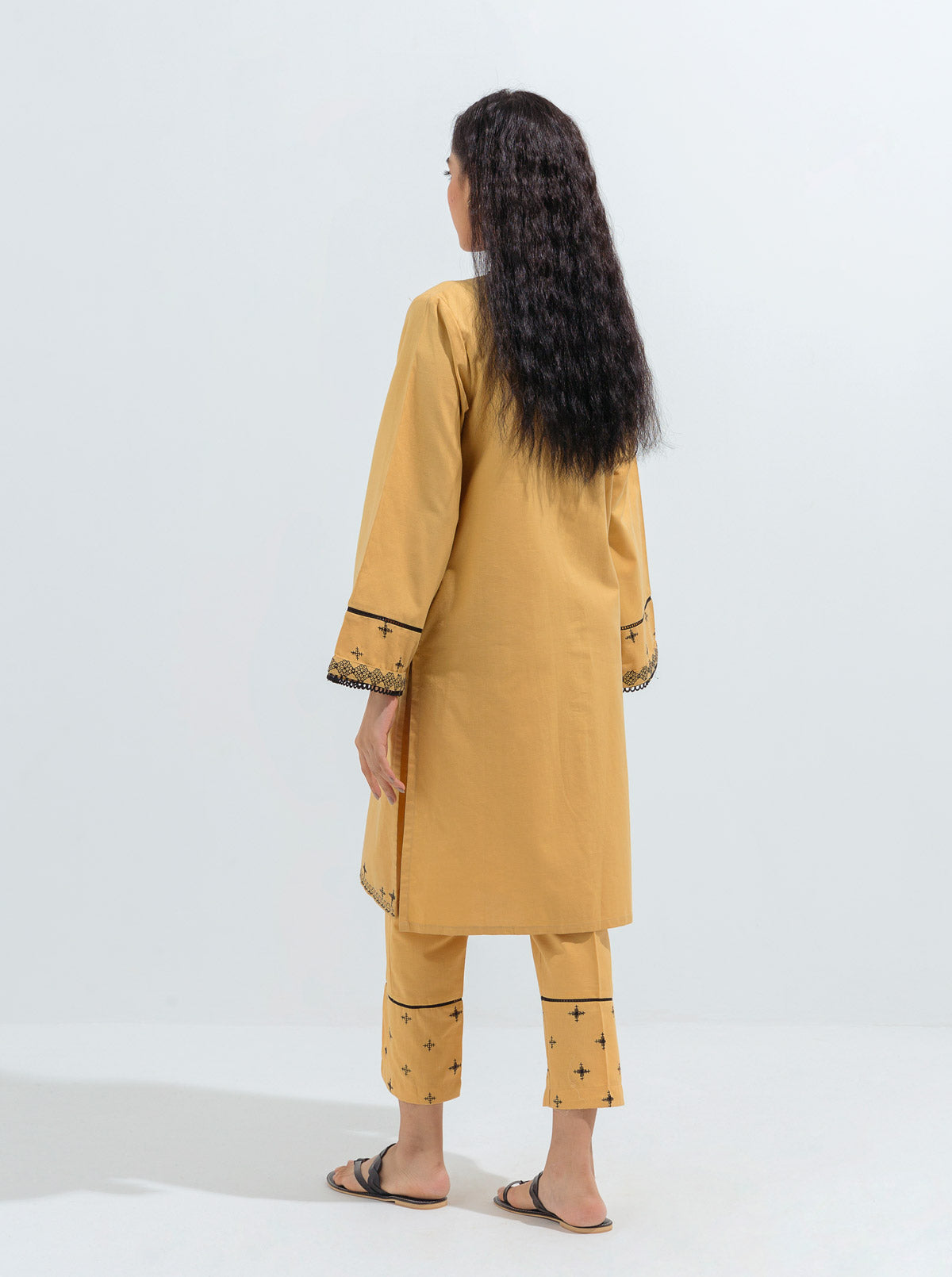 Embroidered Shirt With Pant