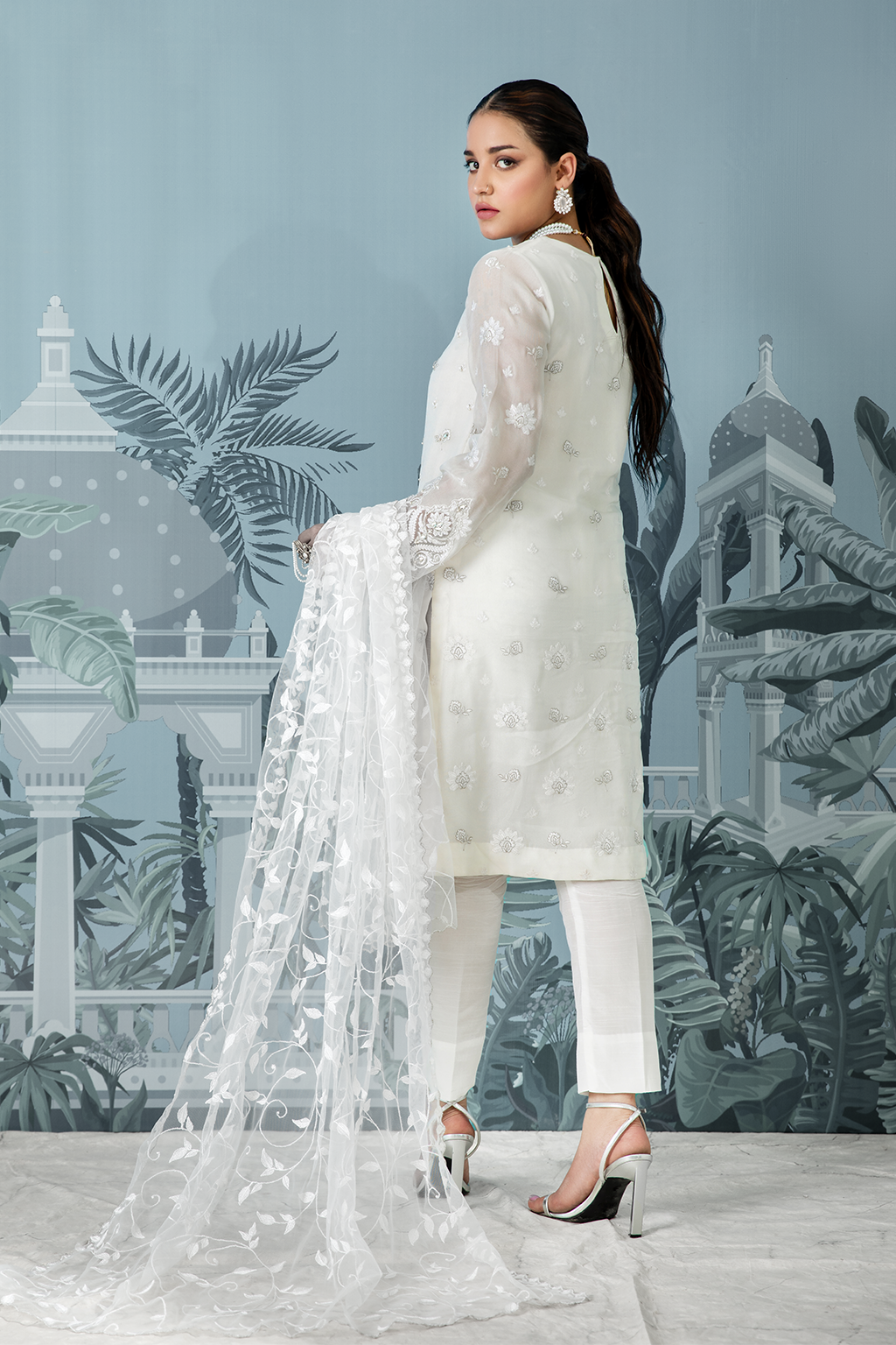 IP-203 Embroidered Net