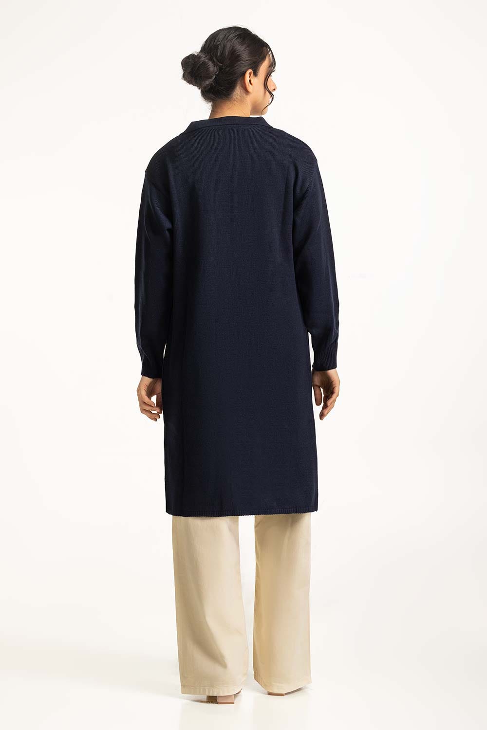 https://cdn.shopify.com/s/files/1/0706/3253/8159/files/cardigan_wm-swt-ws24-148_6.jpg?v=1758455775