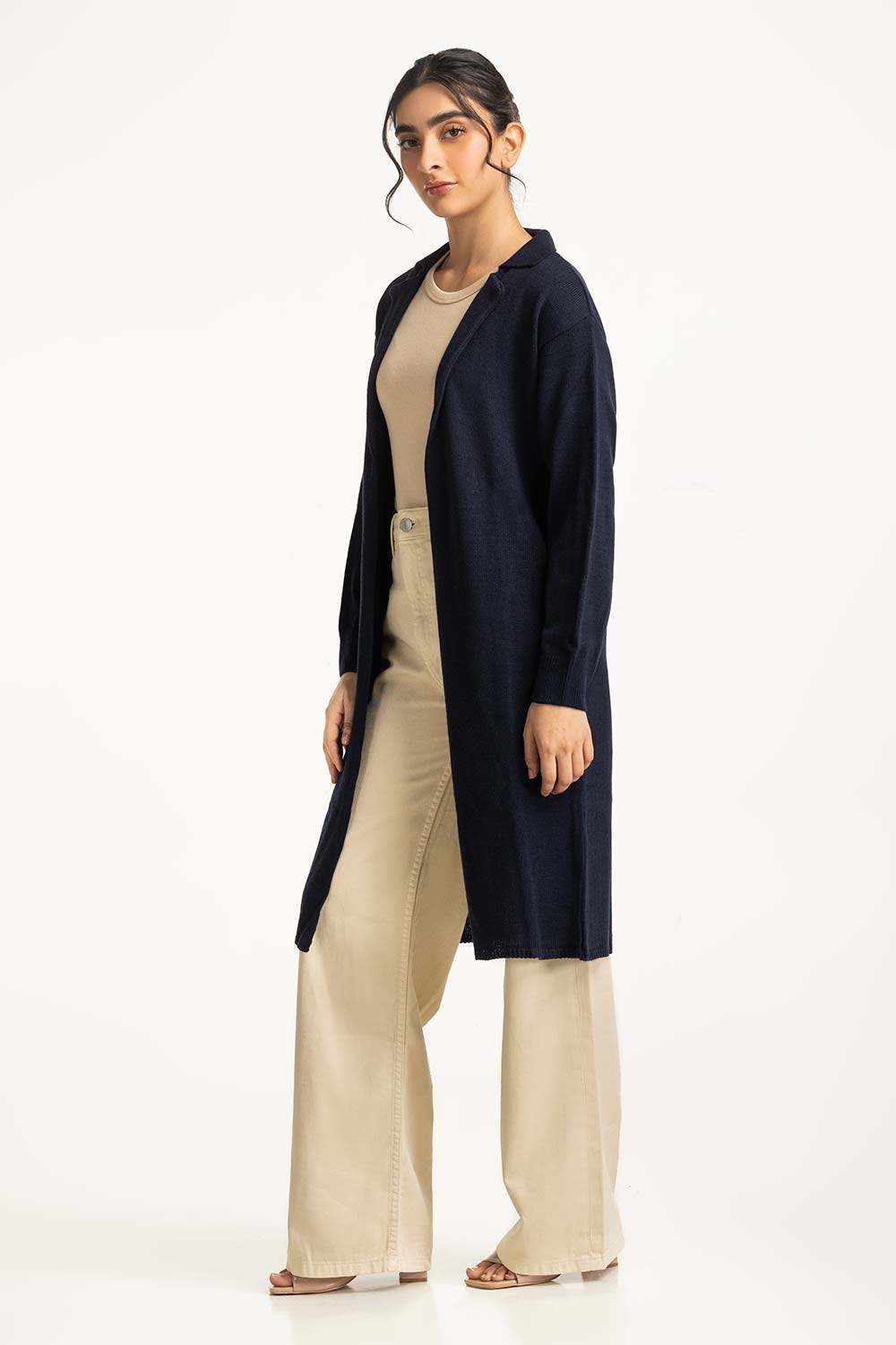 https://cdn.shopify.com/s/files/1/0706/3253/8159/files/cardigan_wm-swt-ws24-148_7.jpg?v=1758455775