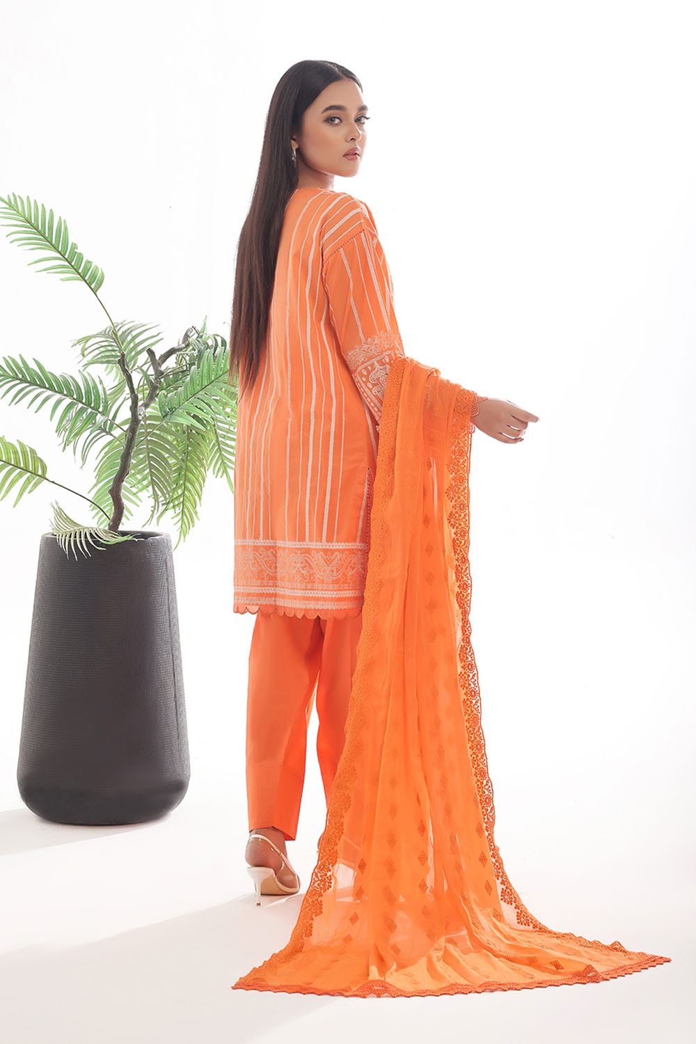 3 Piece Unstitched Lacquer Printed Suit With Embroidered Chiffon Dupatta