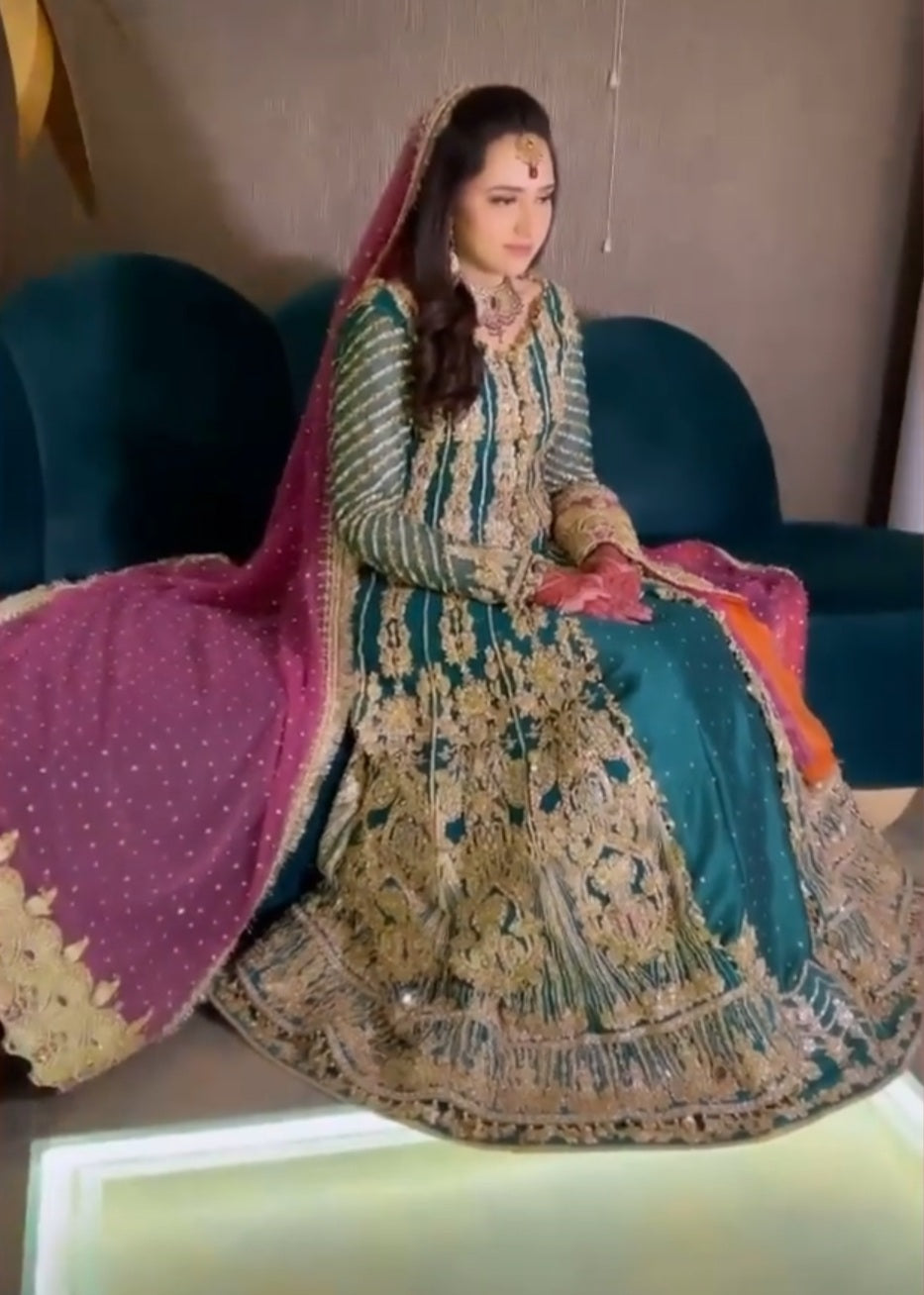 https://cdn.shopify.com/s/files/1/0560/5431/7229/products/client-diary-sumairaaurangzeb-204586.jpg?v=1664395896