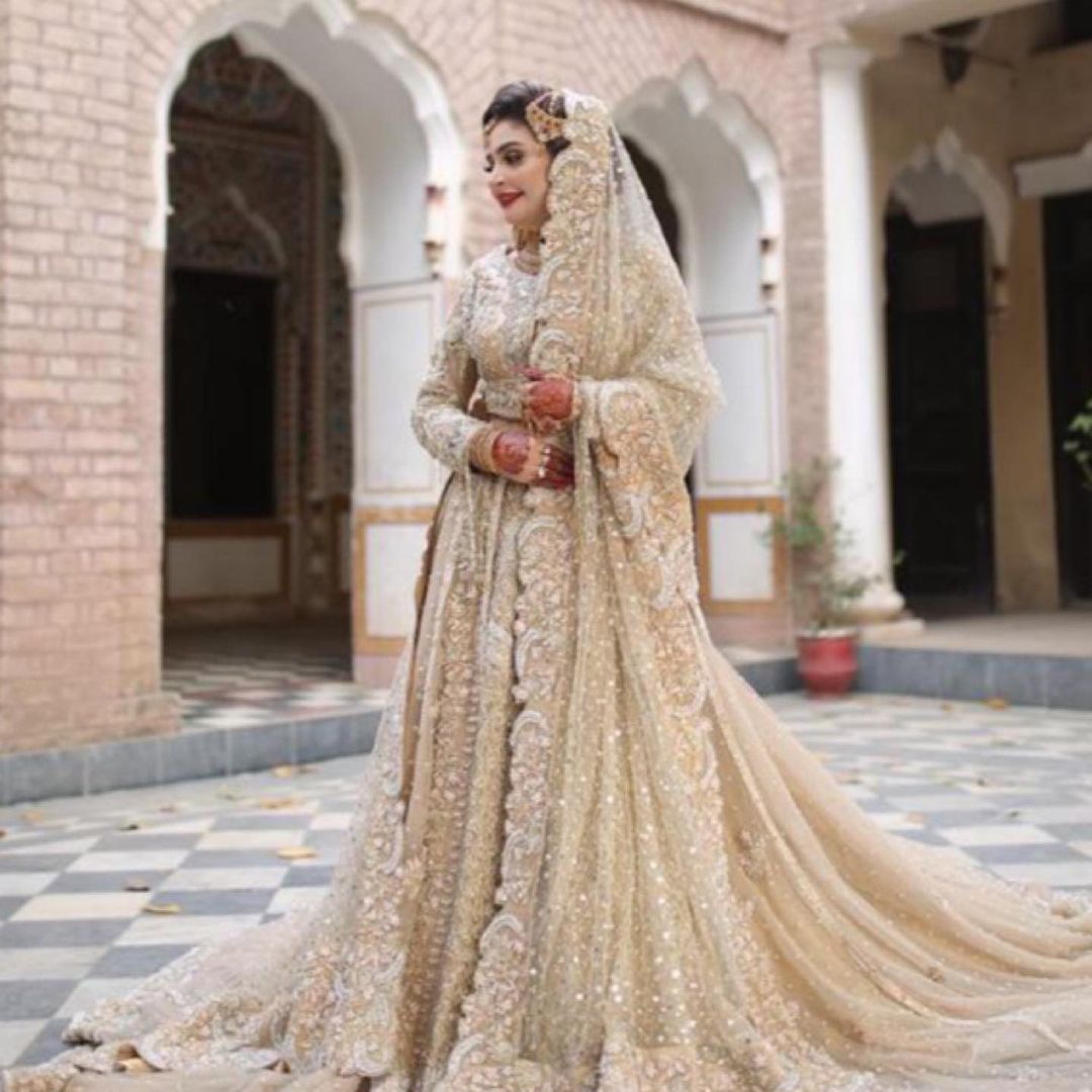 https://cdn.shopify.com/s/files/1/0560/5431/7229/products/client-diary-sumairaaurangzeb-511774.jpg?v=1664392618