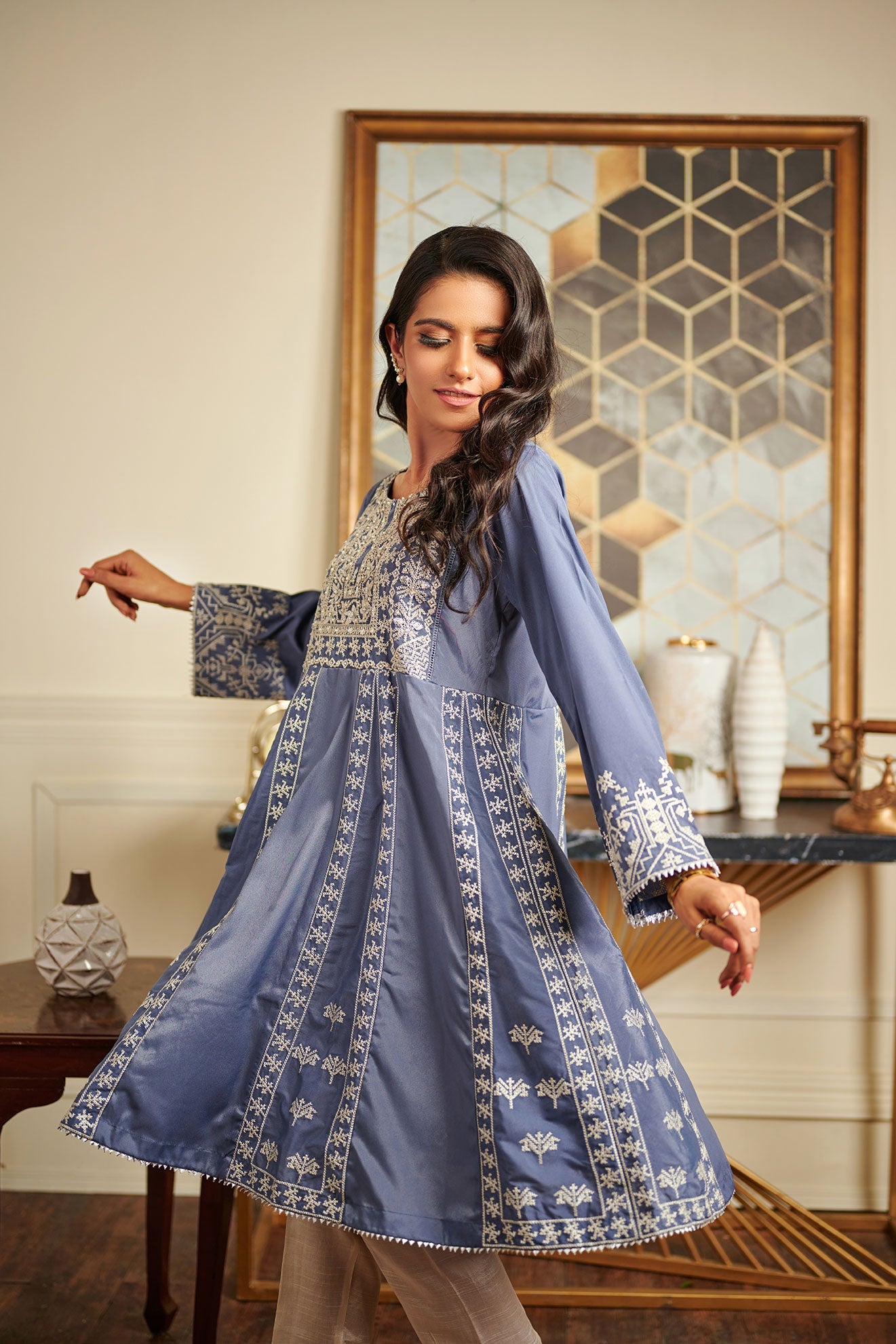 https://cdn.shopify.com/s/files/1/0587/3080/7460/products/da-1451-_2.jpg?v=1736415715