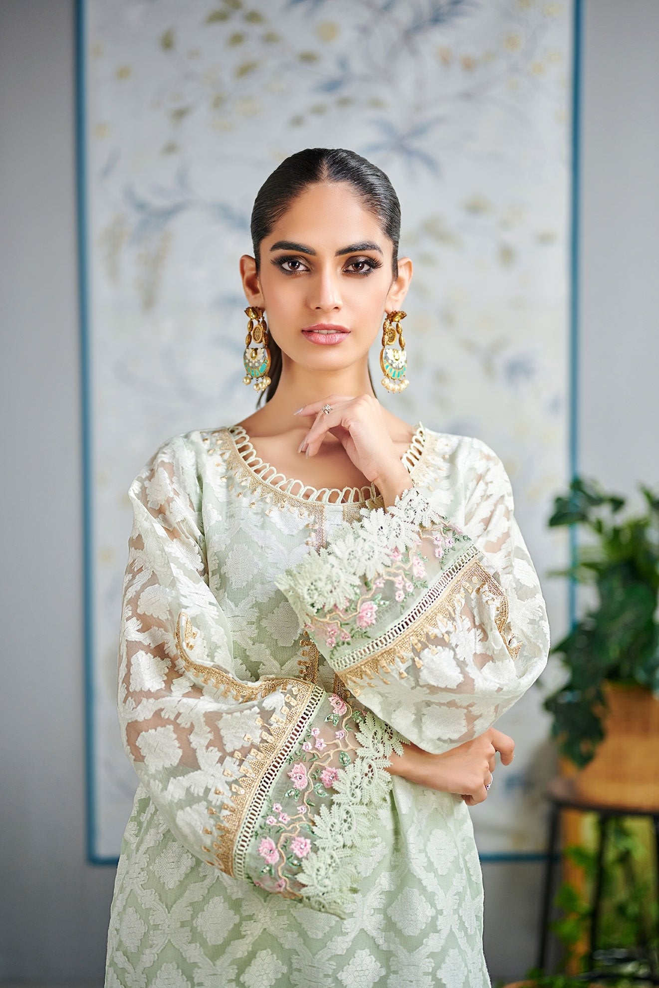 Da-1501 Green Embroidered Kurta