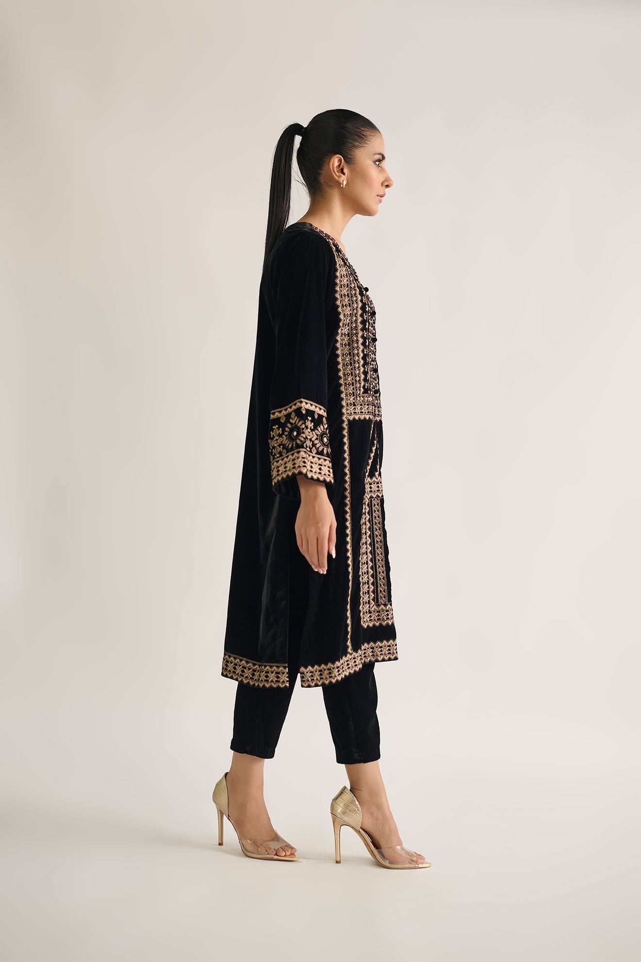 https://cdn.shopify.com/s/files/1/0587/3080/7460/products/da-1710_3.jpg?v=1736415152