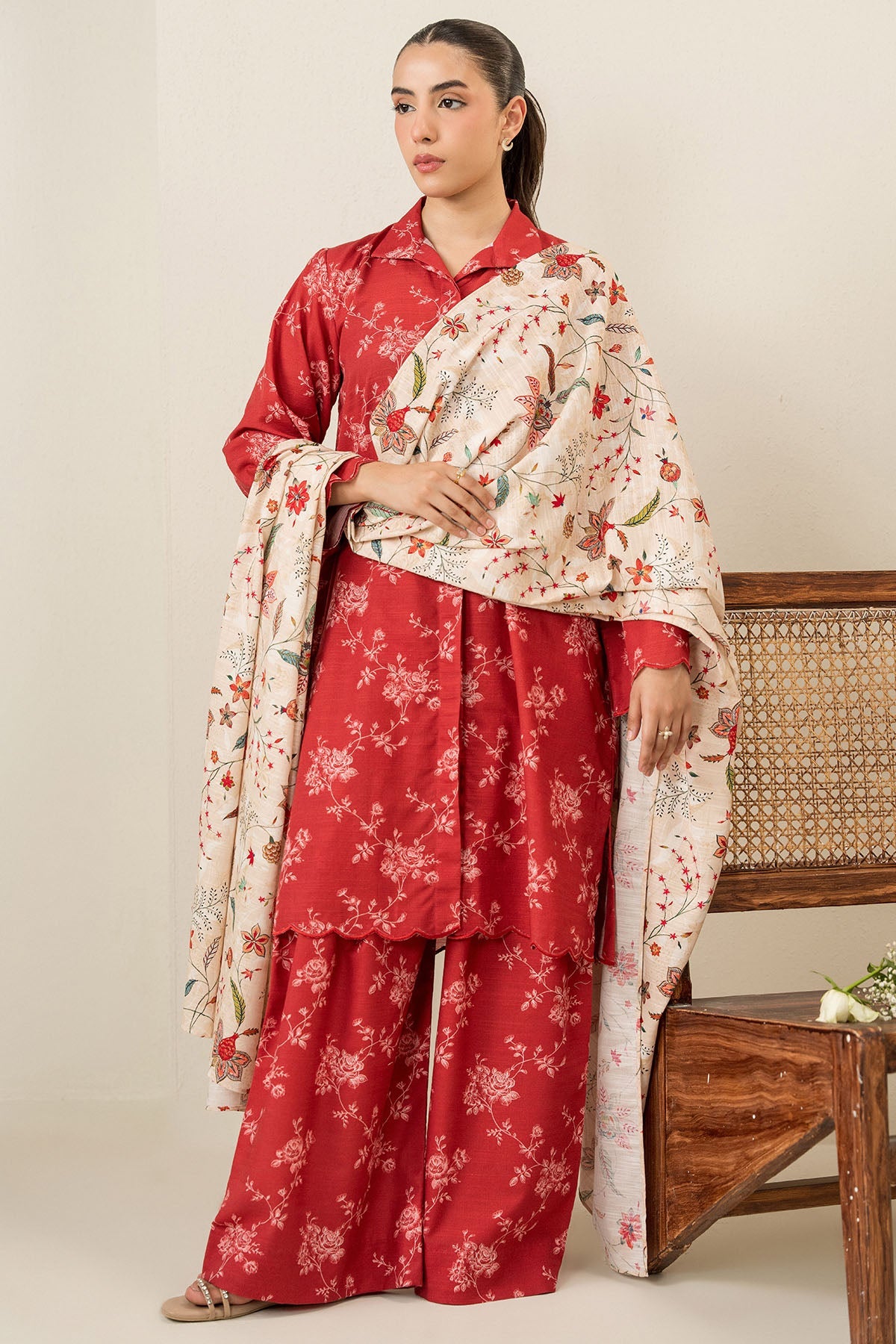 https://cdn.shopify.com/s/files/1/0178/4492/8612/files/dailykhaddar_0001_DSC04933.jpg?v=1760428537