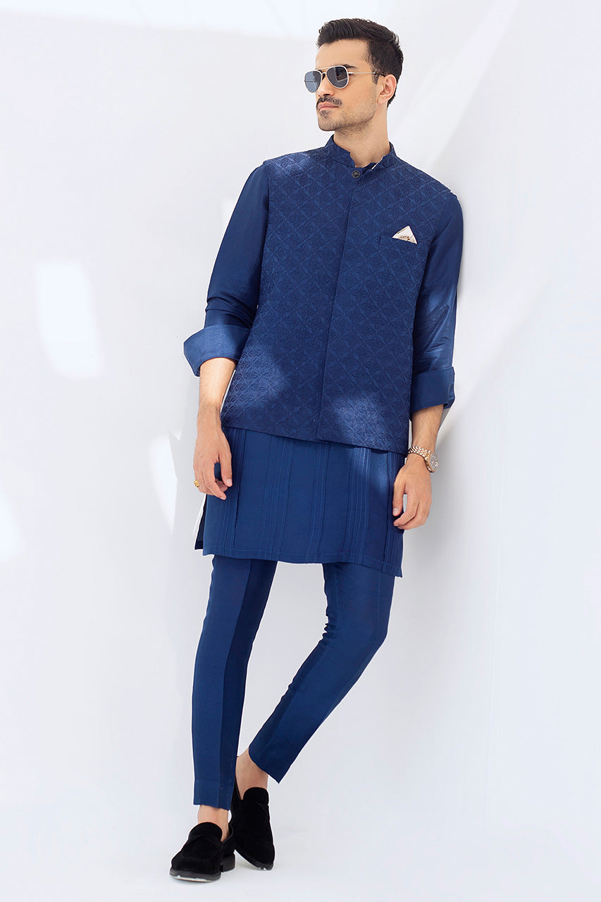 https://cdn.shopify.com/s/files/1/0588/3661/5221/products/daoud_3_8dd54083-5ff9-4989-bff4-ec8a66d6aef8.jpg?v=1754988101