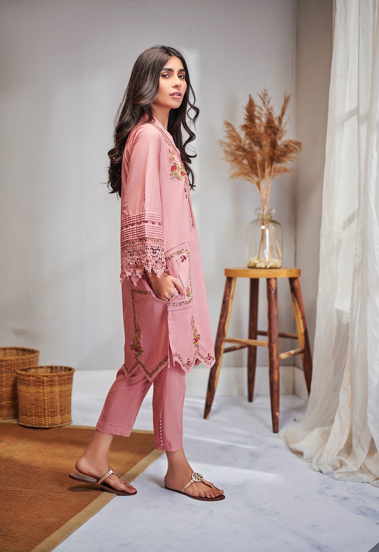 https://cdn.shopify.com/s/files/1/0587/3080/7460/products/dc-0341_3.jpg?v=1736415754