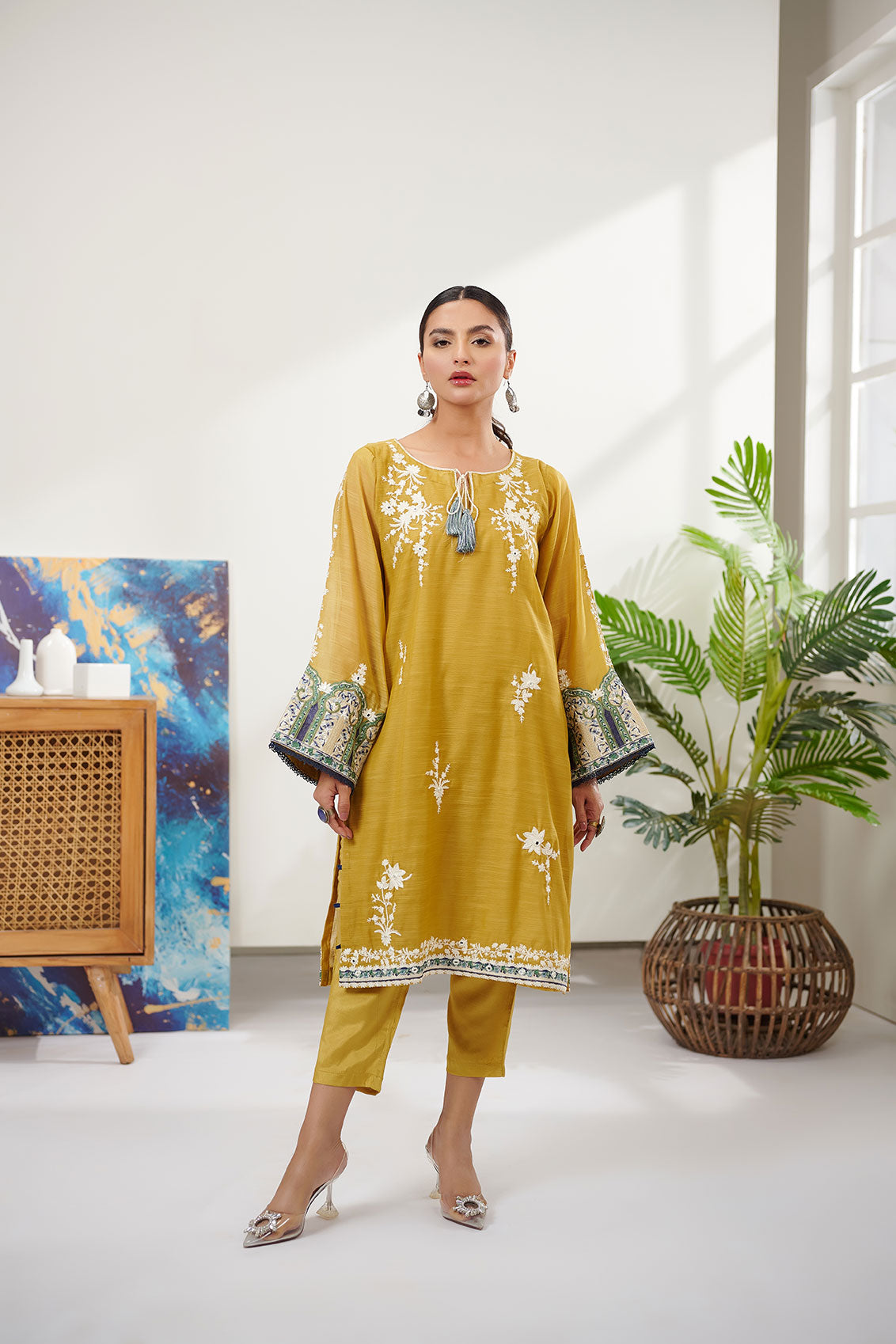 Dc-0411 Green 2Pcs Embroidered Kurta With Trouser