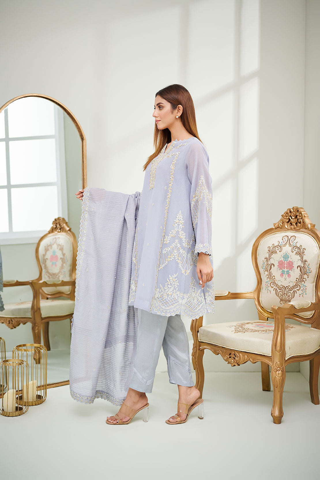 https://cdn.shopify.com/s/files/1/0587/3080/7460/products/dhanak-7th-feb14449.jpg?v=1736415545