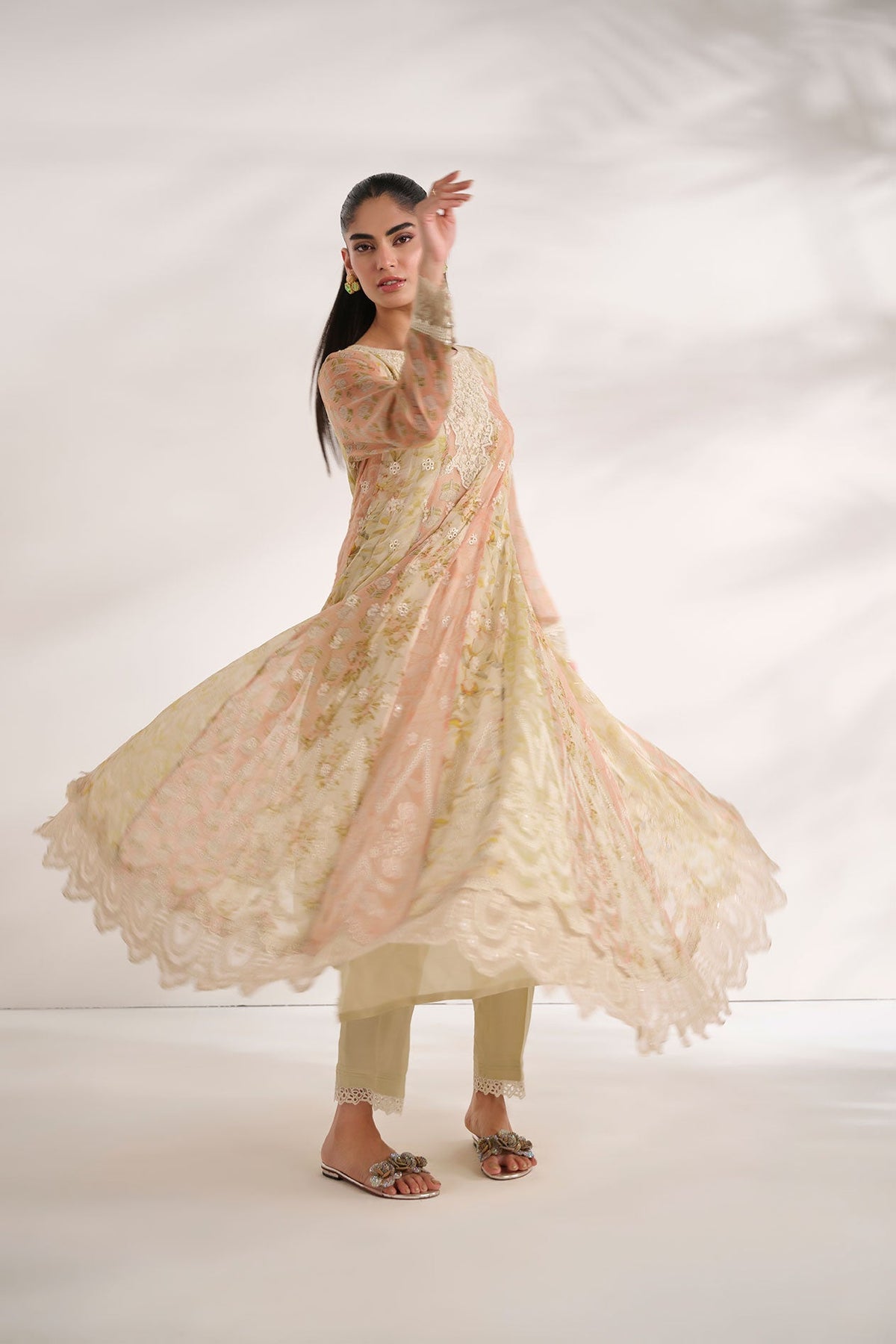 FW SIGNATURE PRET 24 Vol 1 , Azadi Sale , Blessedfriday 25`