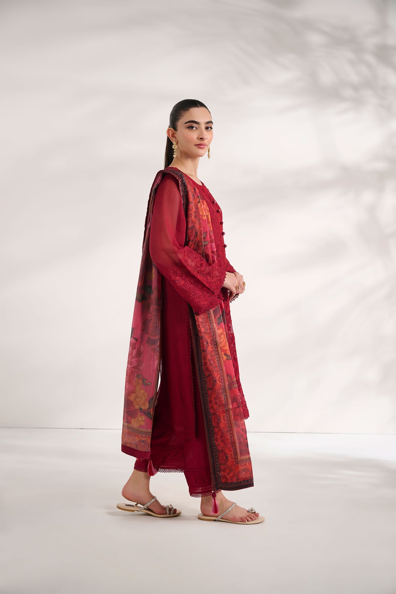 https://cdn.shopify.com/s/files/1/0587/3080/7460/files/dhanak-e-com-18-oct-2441452.jpg?v=1736485618