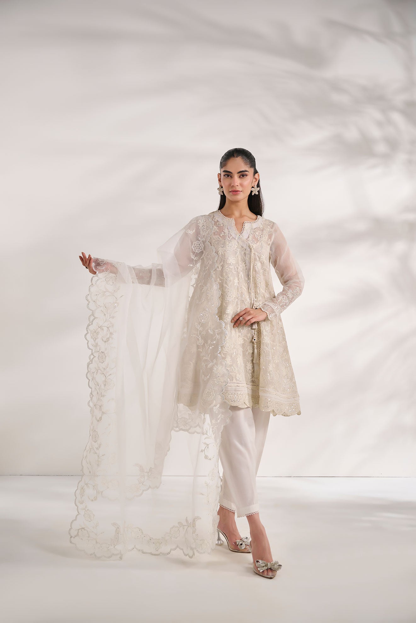 https://cdn.shopify.com/s/files/1/0587/3080/7460/files/dhanak-e-com-18-oct-2441709.jpg?v=1736485847