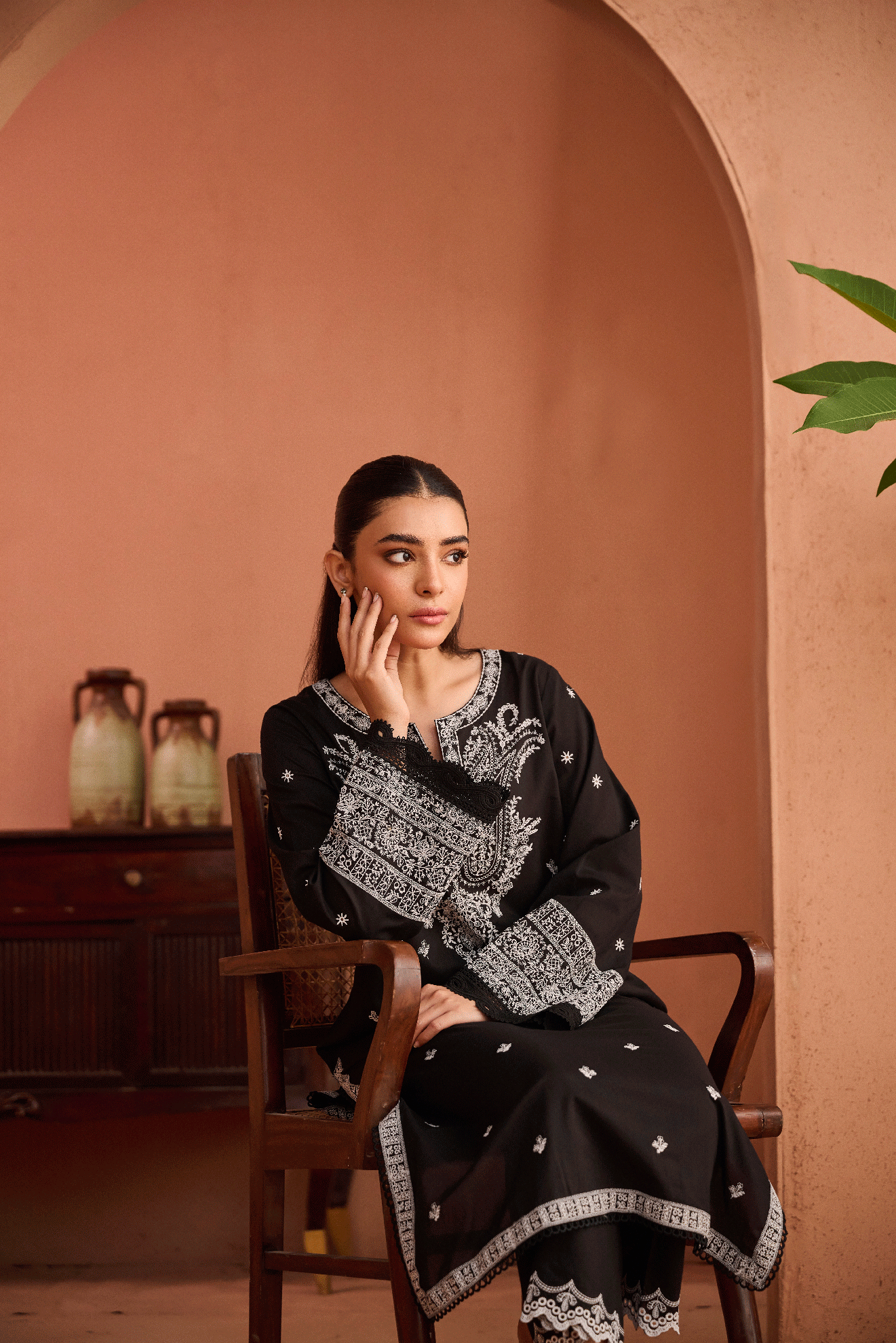 https://cdn.shopify.com/s/files/1/0587/3080/7460/files/dhanak-moharram33846.gif?v=1736414201