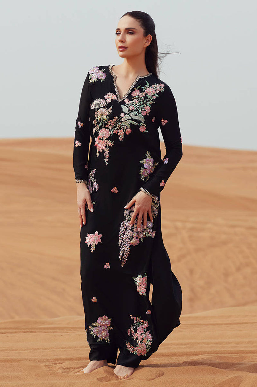 Black Charm - Shirt