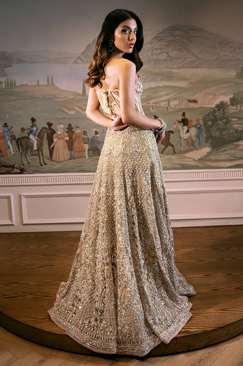 Embrace with Corset - Exhibition