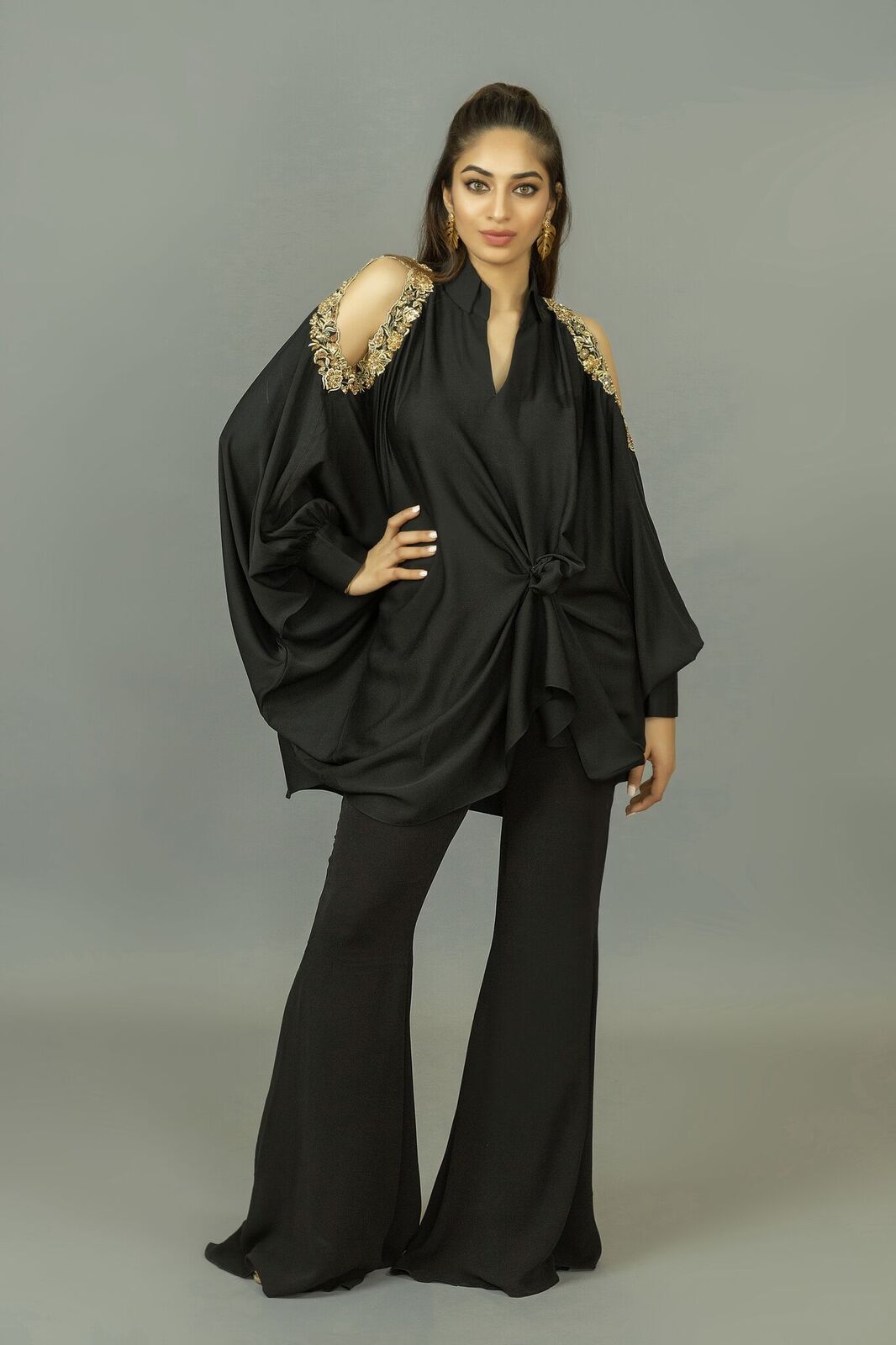 PeekAboo Baggy Style Top