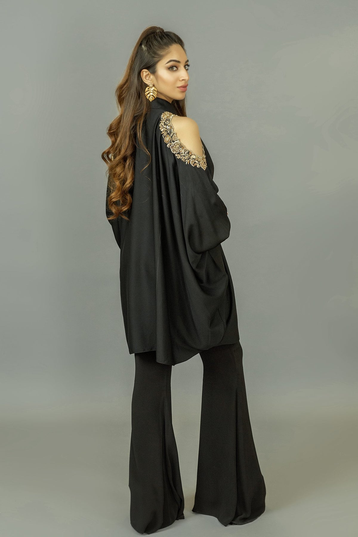 PeekAboo Baggy Style Top