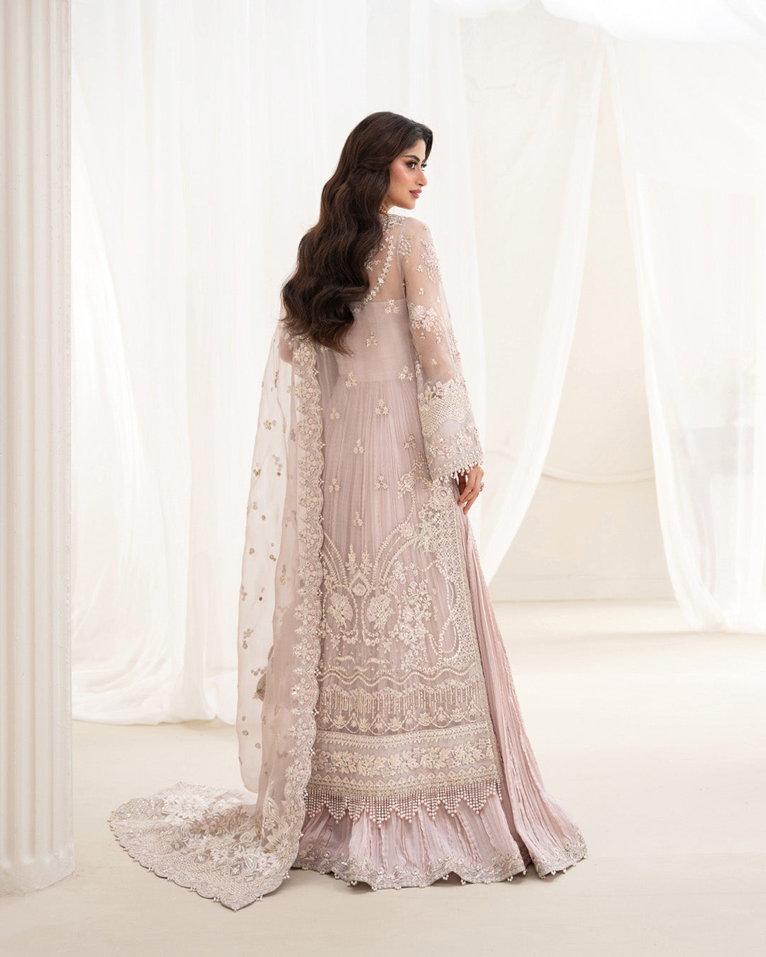 Faiza Saqlain – Ela Style
