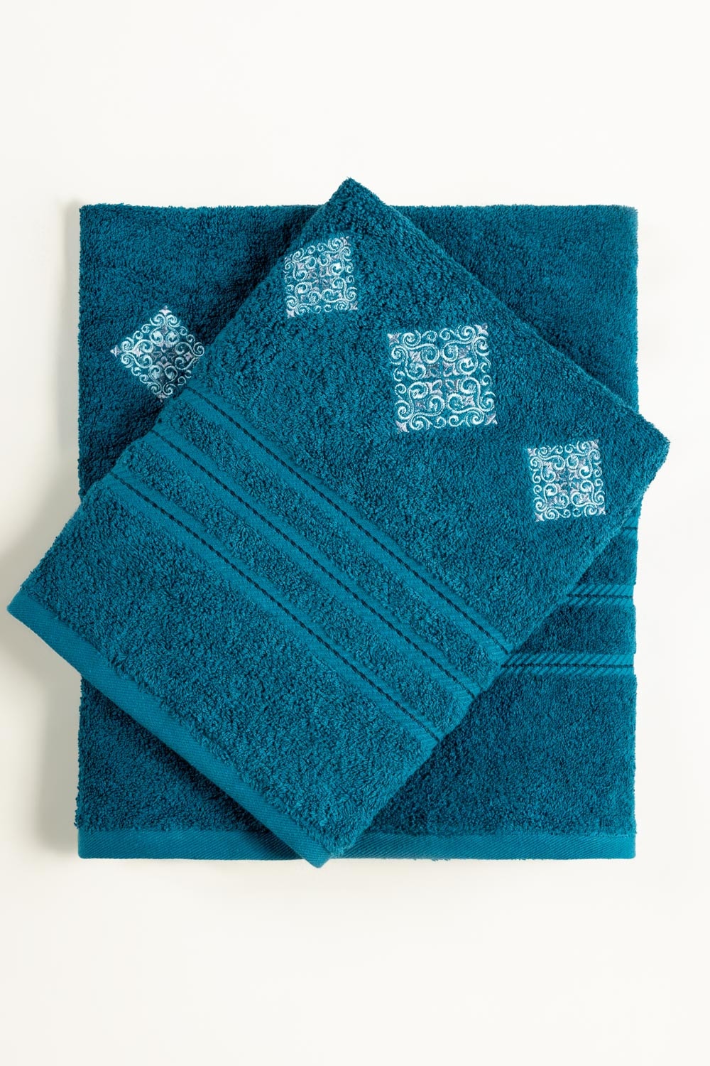 Enamel Combed Embroidered Towel