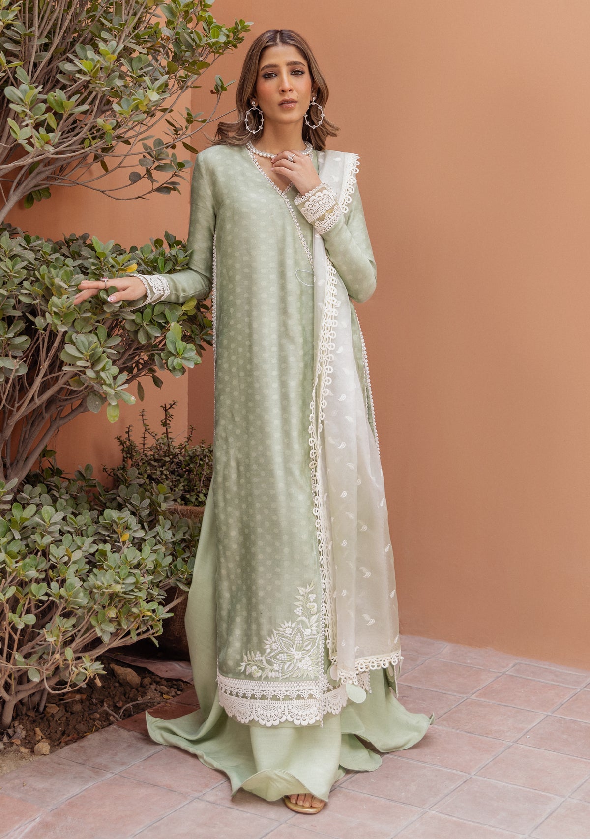 https://cdn.shopify.com/s/files/1/0676/8177/9968/files/eramgreen1.jpg?v=1740497980