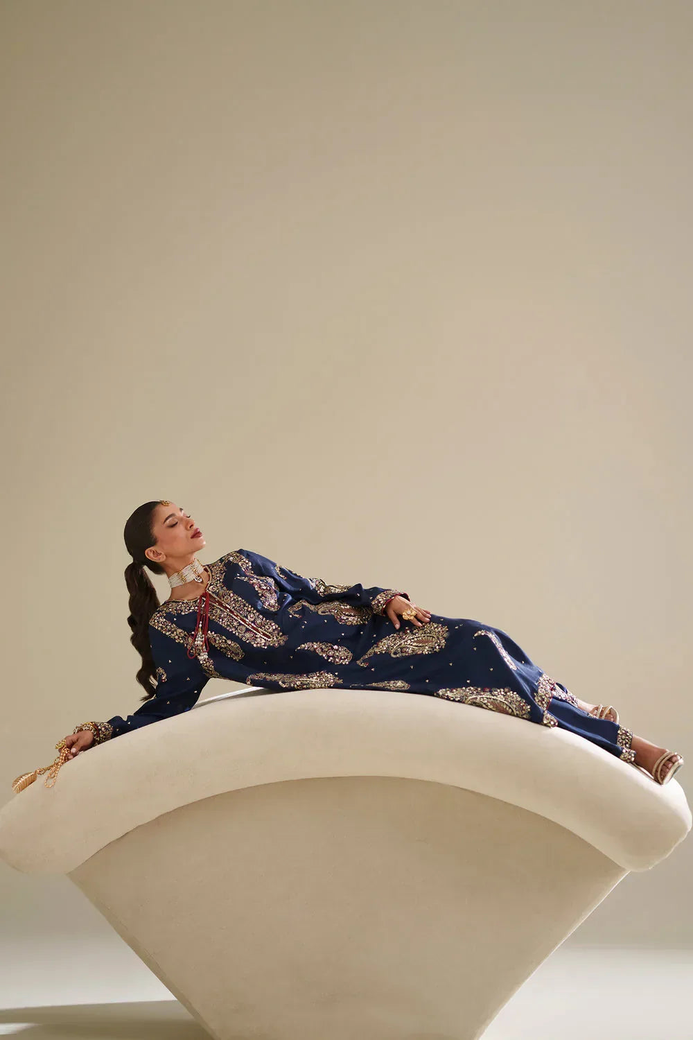 Ethnc – Midnight Navy Embroidered Kurta Style