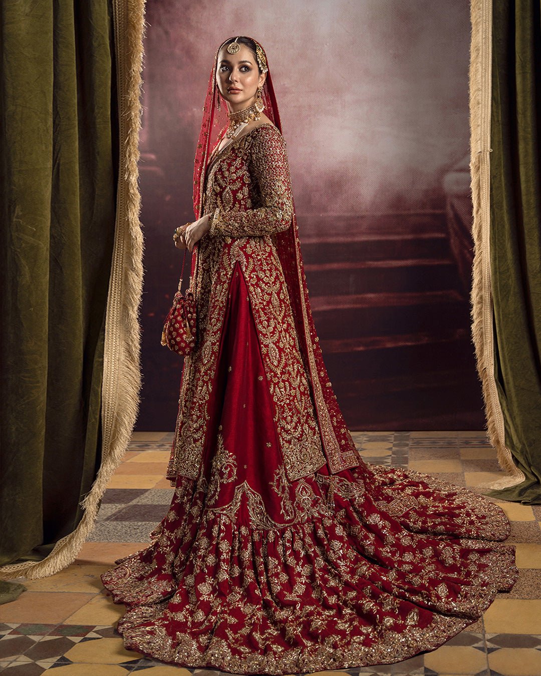 Faiza Saqlain – Roushana Style