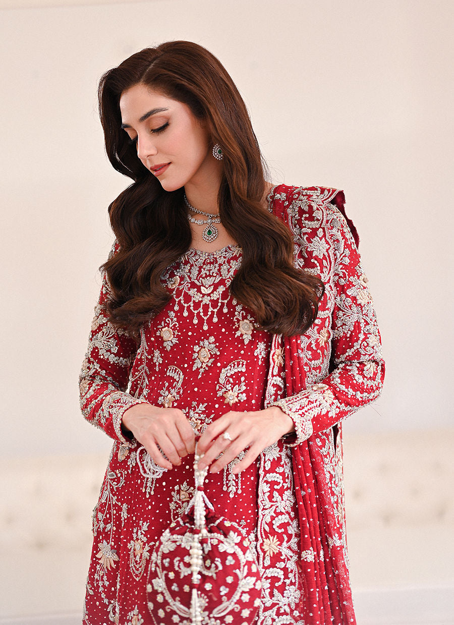 Farah Talib Aziz – Azrina Scarlett Style