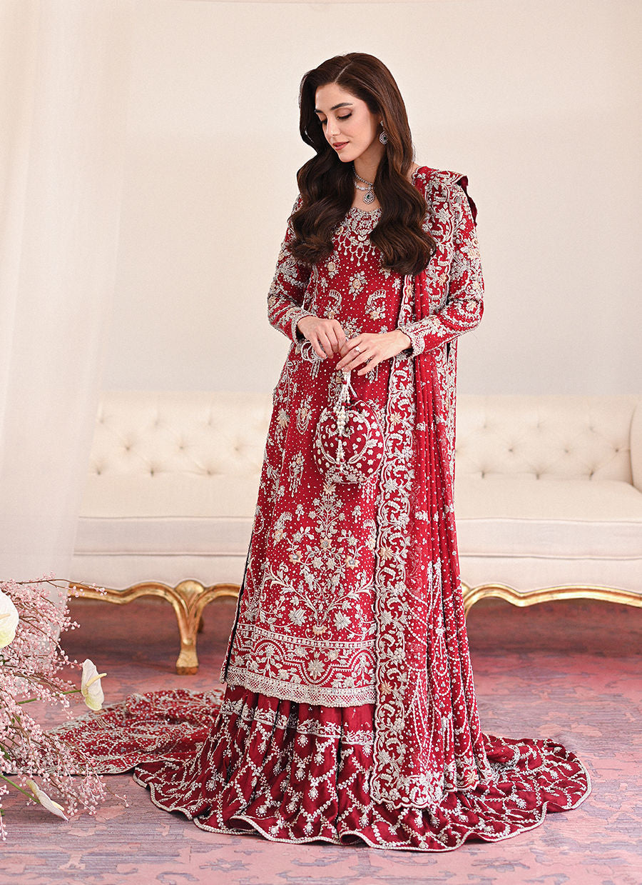Farah Talib Aziz – Azrina Scarlett Style