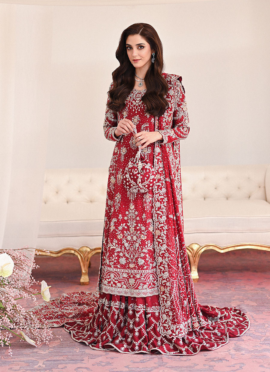 Farah Talib Aziz – Azrina Scarlett Style