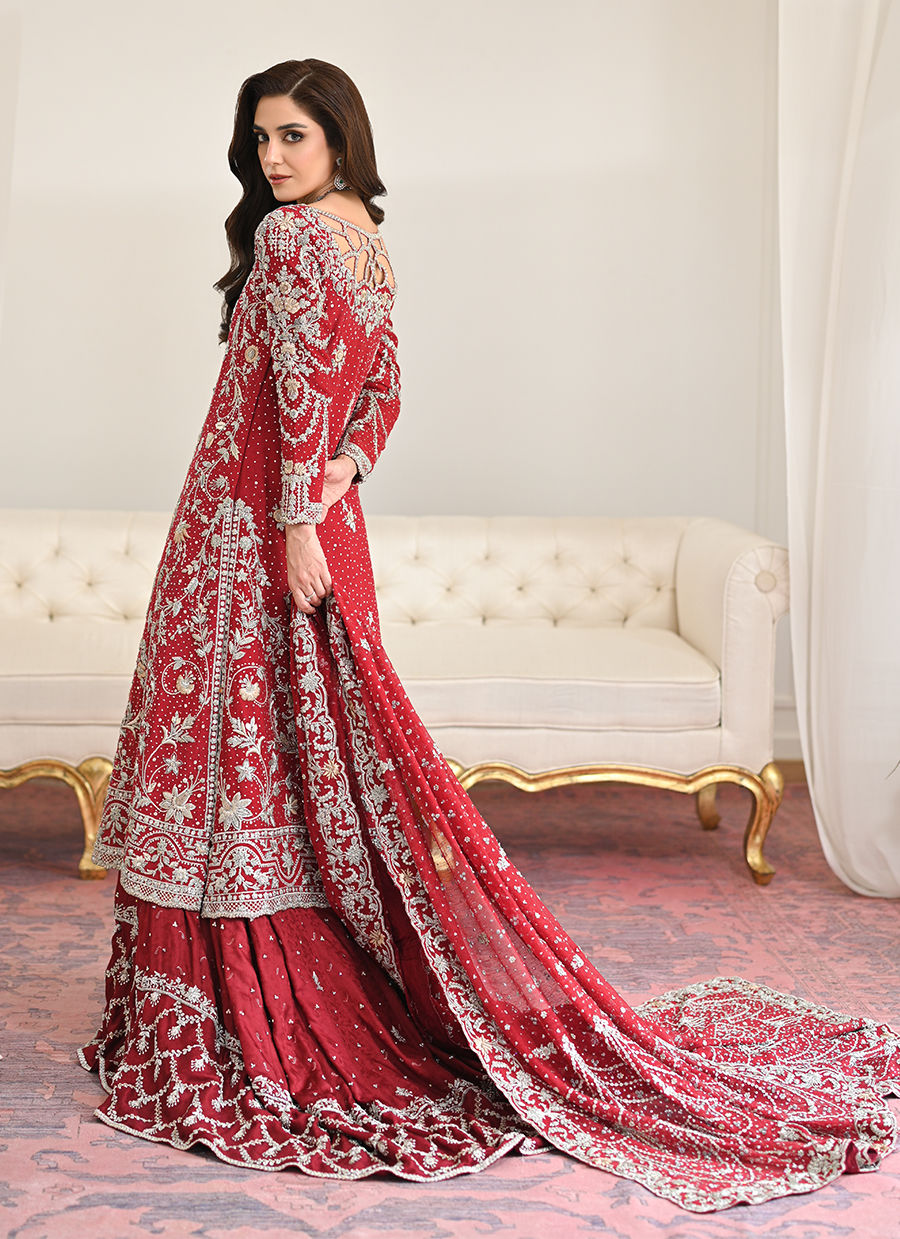 Farah Talib Aziz – Azrina Scarlett Style