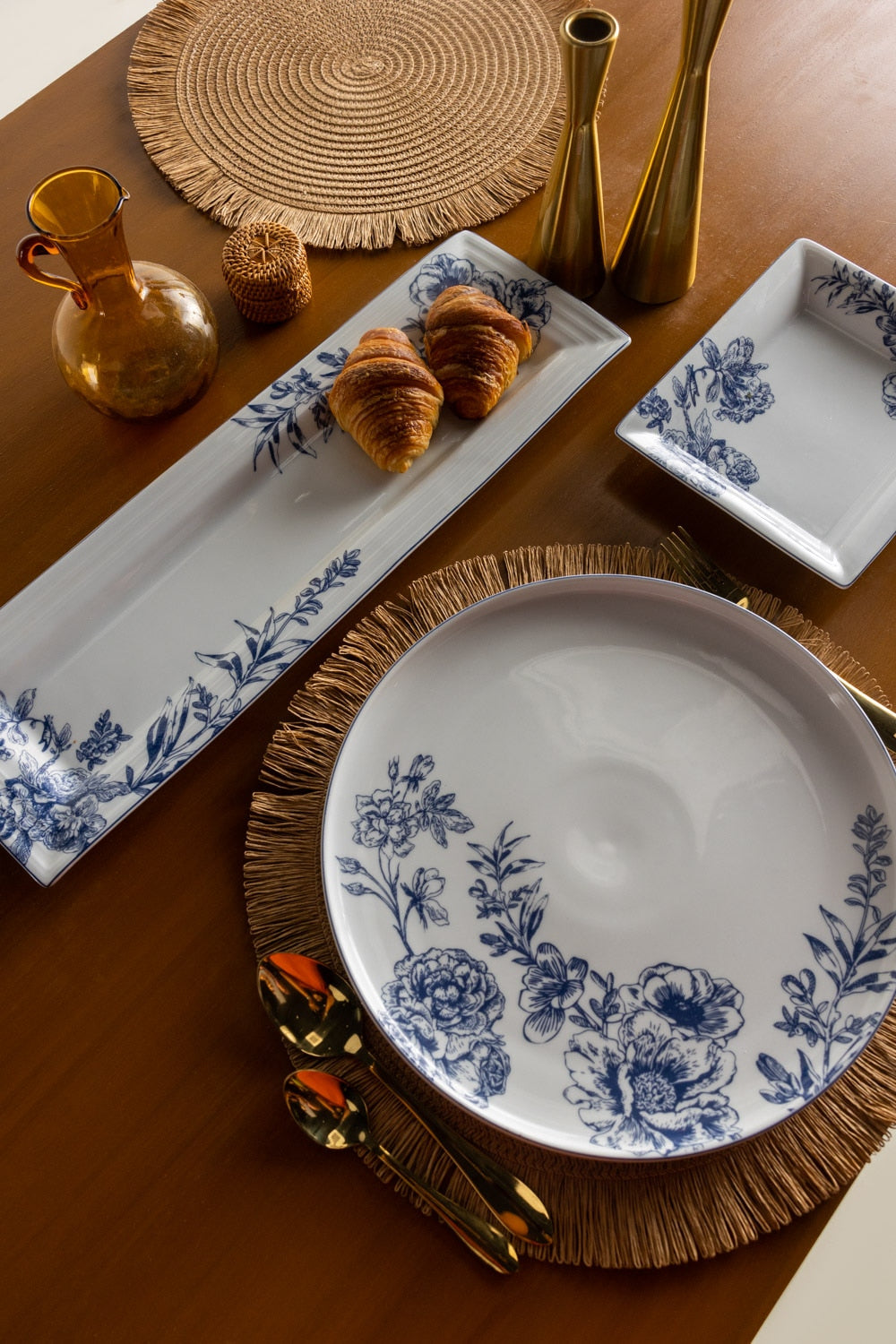 Floral Collar Plate