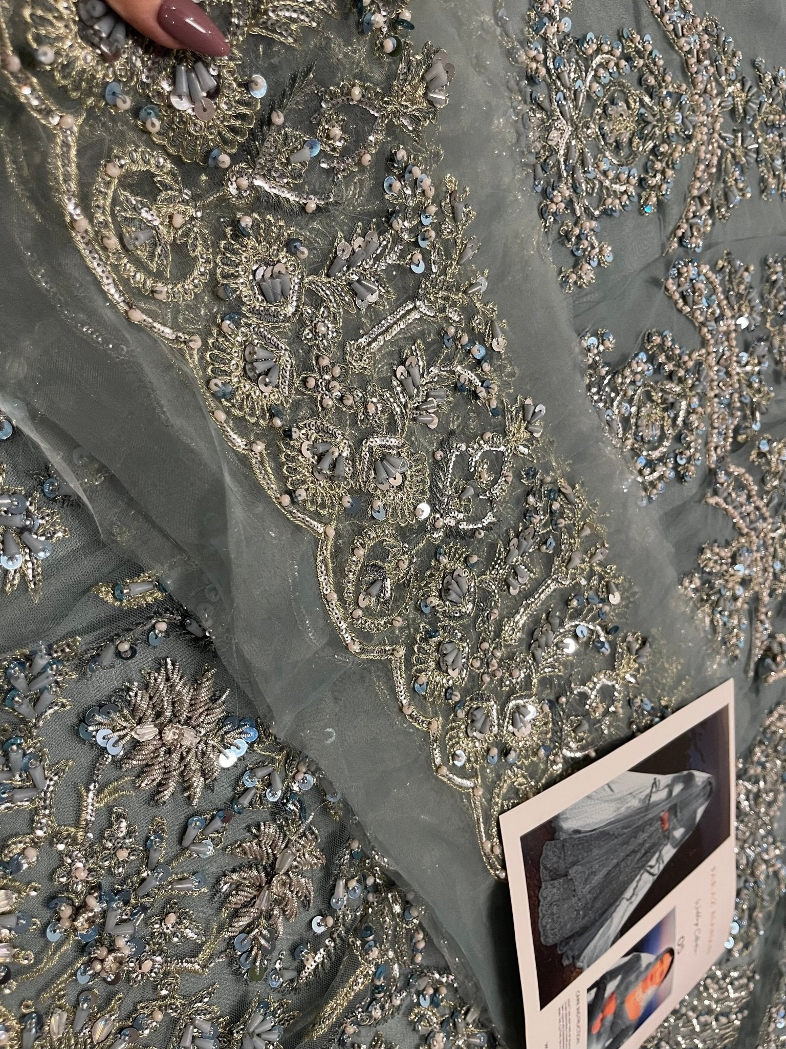 Faraz Manan – Mahira Khan Style (Custom Colour)