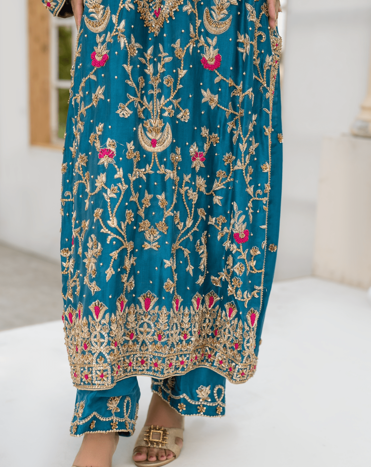 https://cdn.shopify.com/s/files/1/0923/1931/8403/files/froza-festive-edit25-shirt-941783.png?v=1756724886