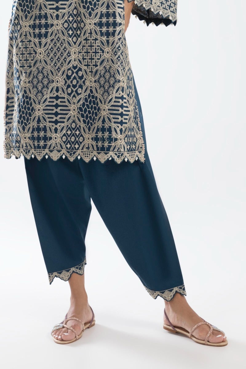 https://cdn.shopify.com/s/files/1/0740/1753/8280/files/fw23trd229ese_1.jpg?v=1756732940