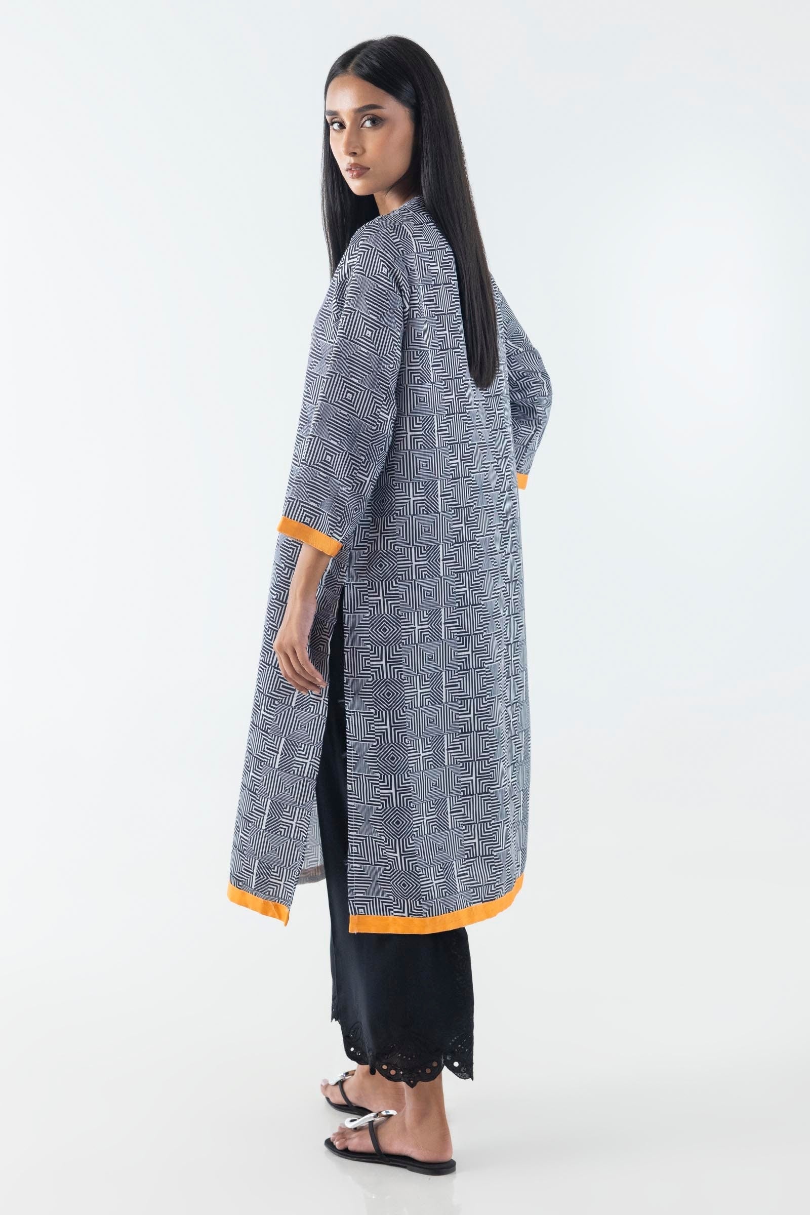 https://cdn.shopify.com/s/files/1/0740/1753/8280/files/fw24bsp118_2.jpg?v=1756732907